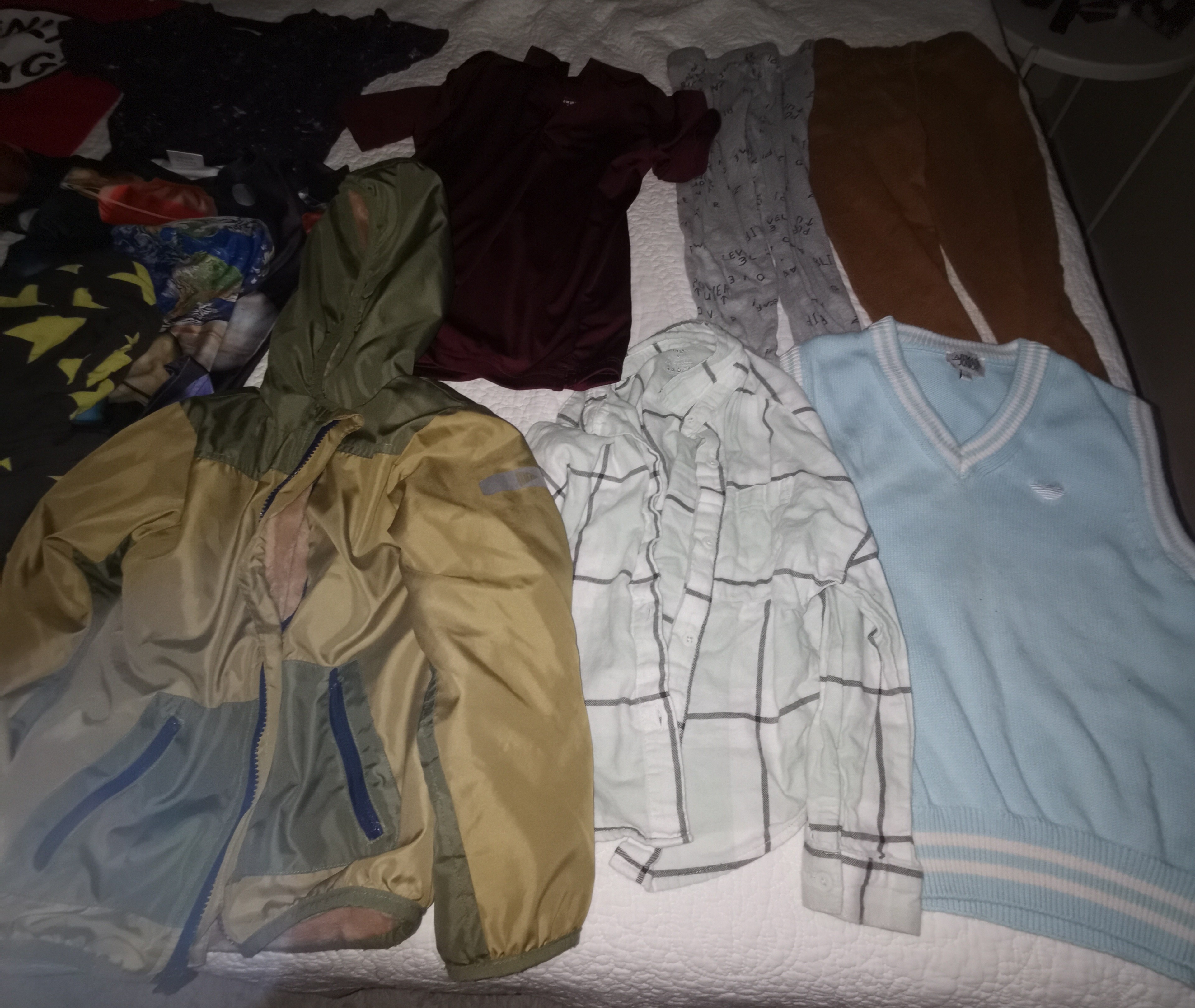 👕HUGE 6T Boys' Bundle! Clothes + Skechers! ONLY $69! 👟 - photo 2