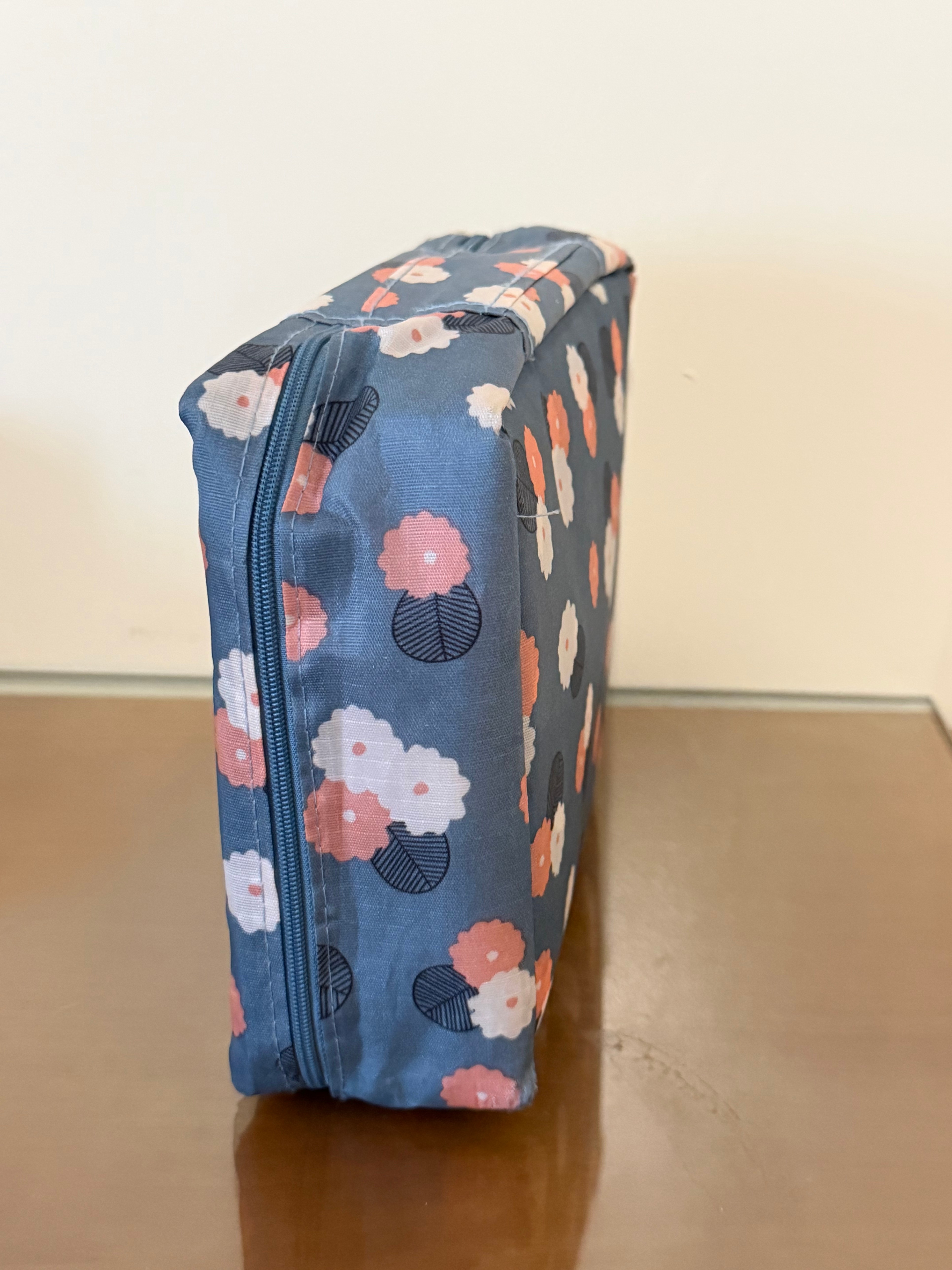 Floral Travel Organizer Bag - photo 5