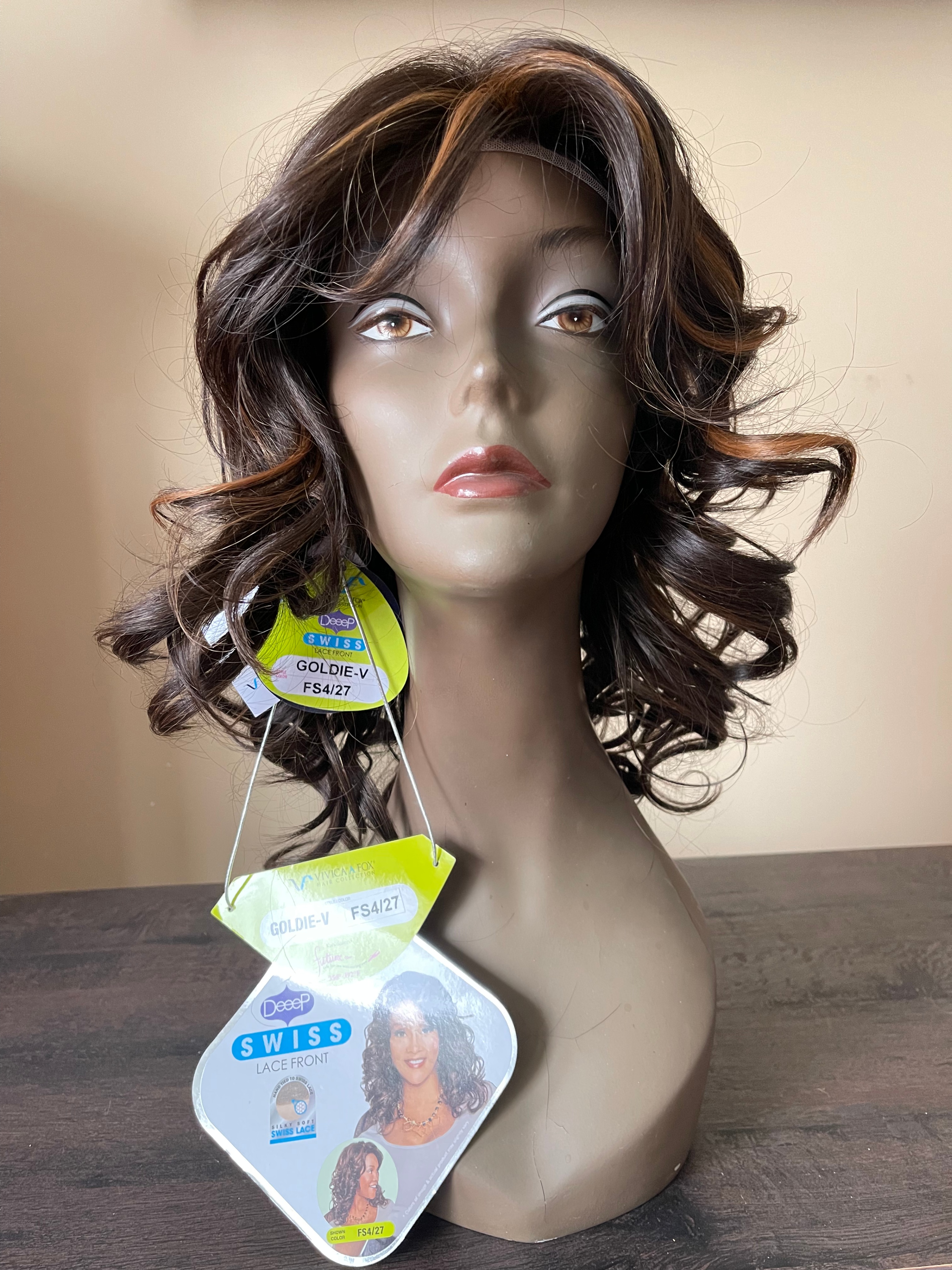 Vivica A Fox (Swiss Lace Front)