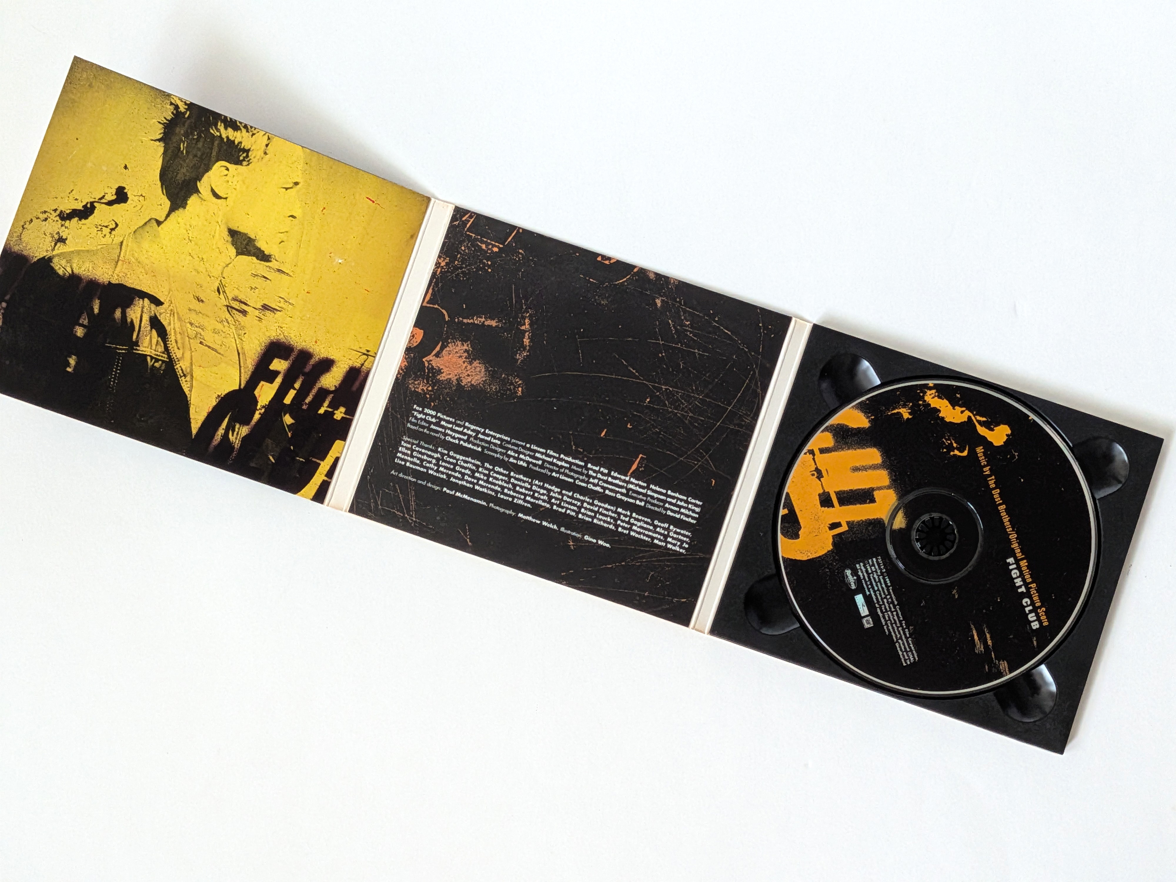 Fight Club - Original Motion Picture Score CD; by Dust Brothers - photo 3