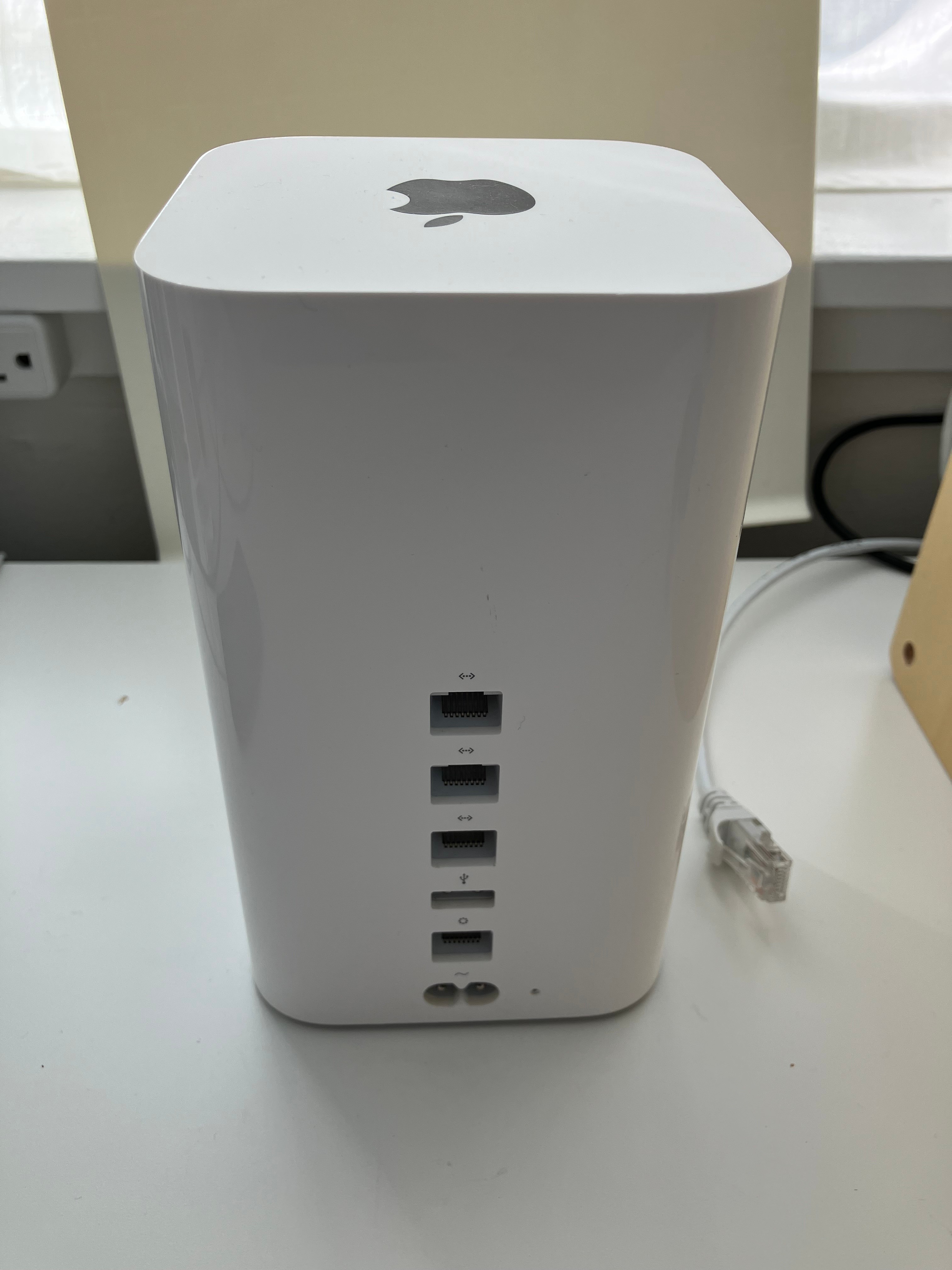 Apple Airport WiFi Router A1521 - photo 2