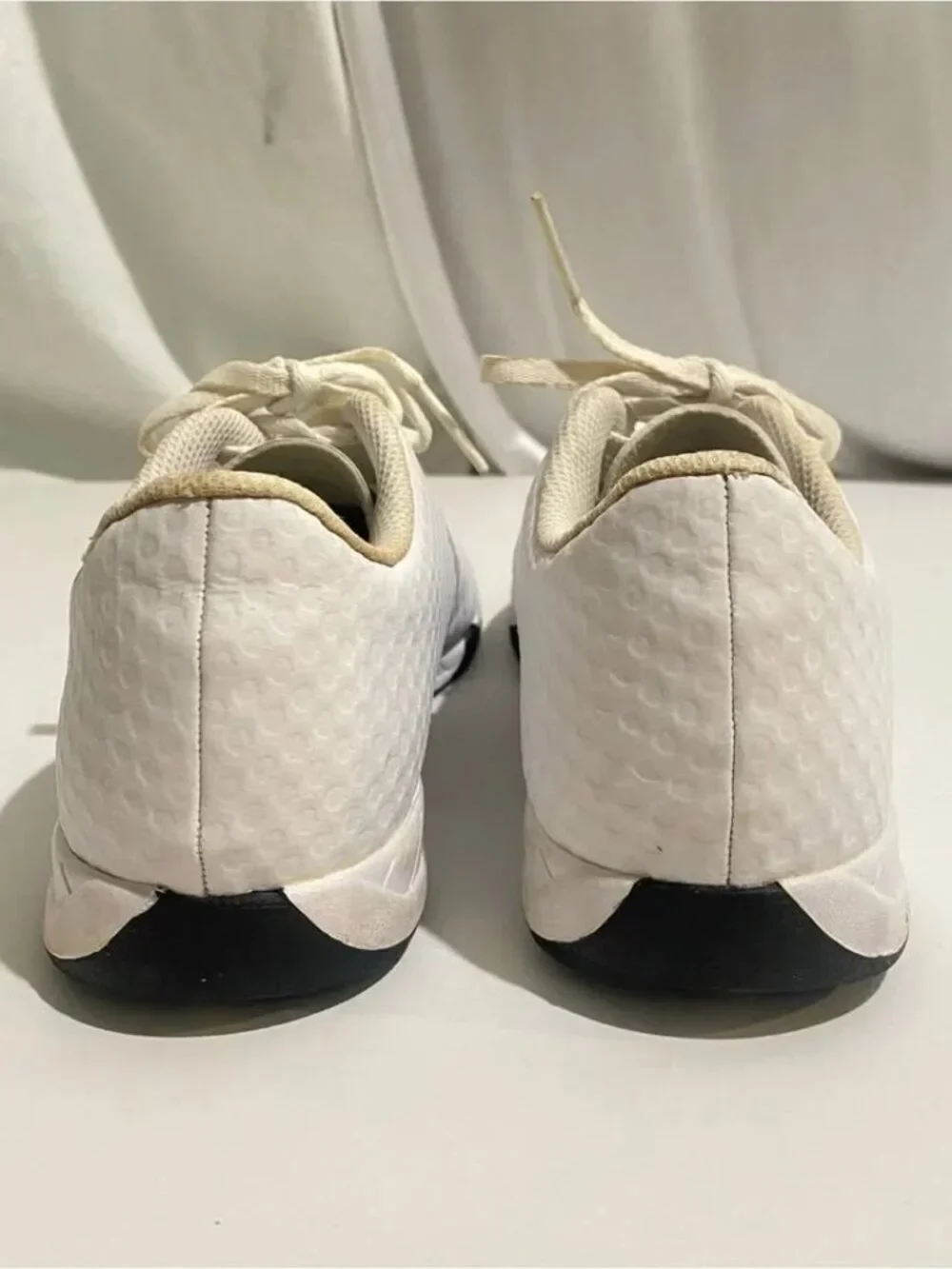 Diadora W Victory Women's 7 White & Black Low Top Athletic Shoes - photo 2