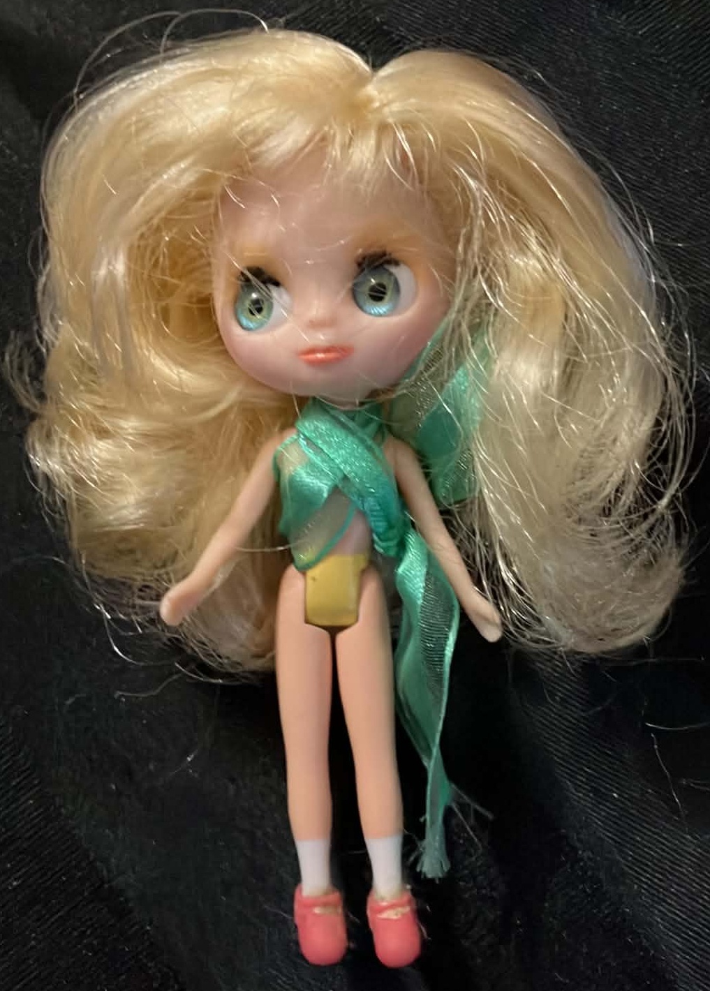 Hasbro Littlest Pet Shop Petite Blythe Mini Doll - 4 Inches