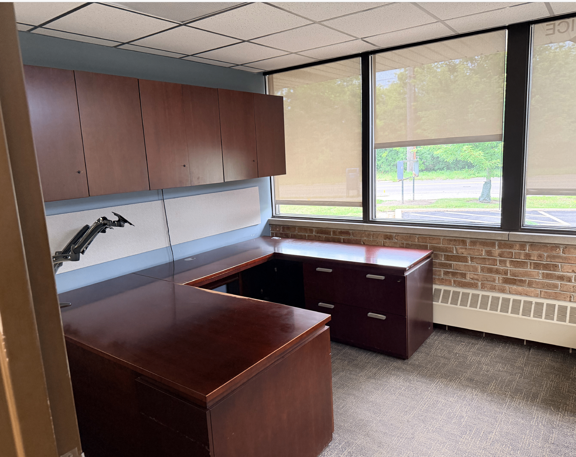Office Furniture - photo 3