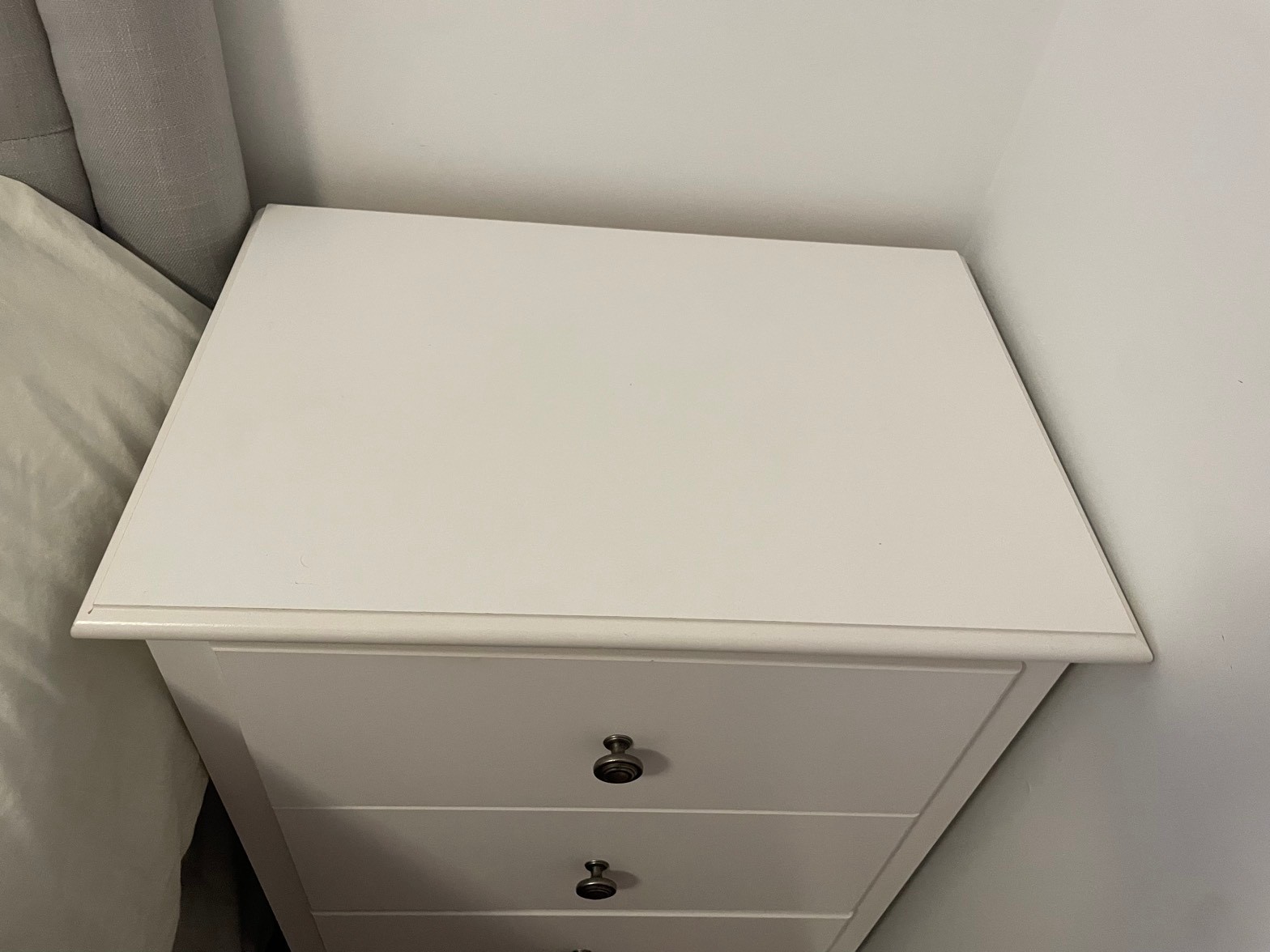 White nightstands, set of 2 - photo 2