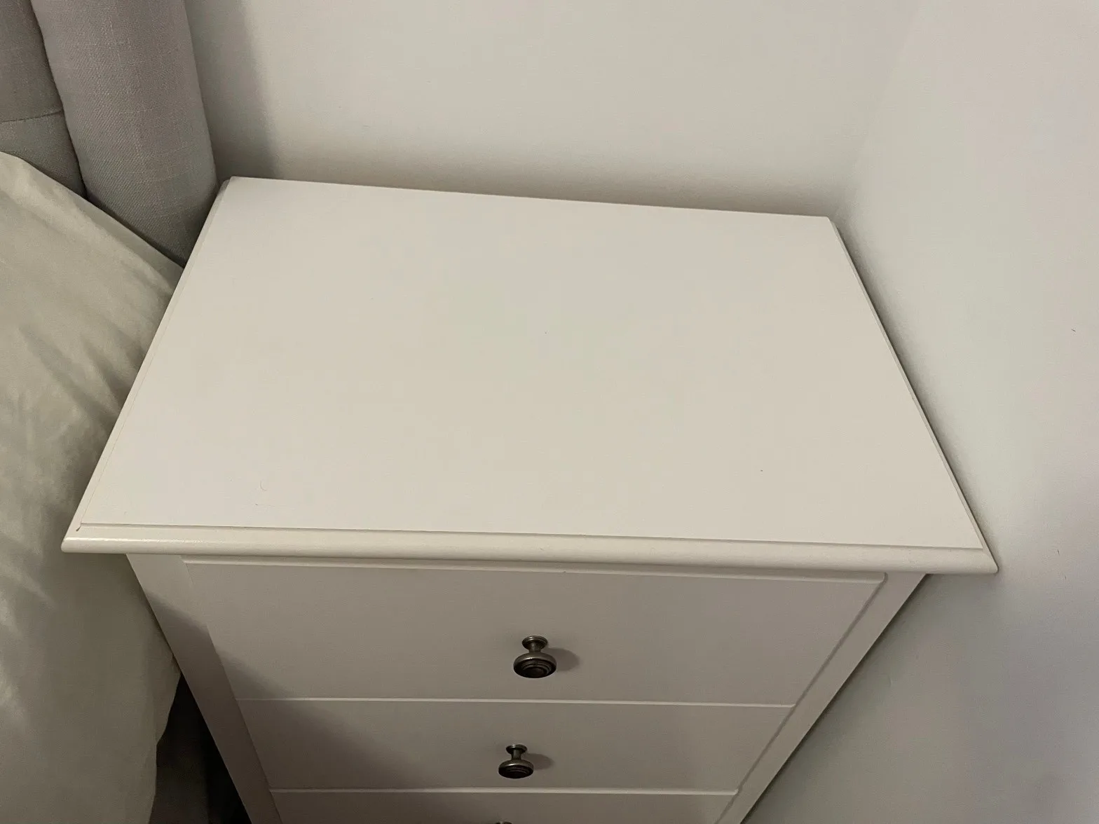 White nightstands, set of 2 - photo 2