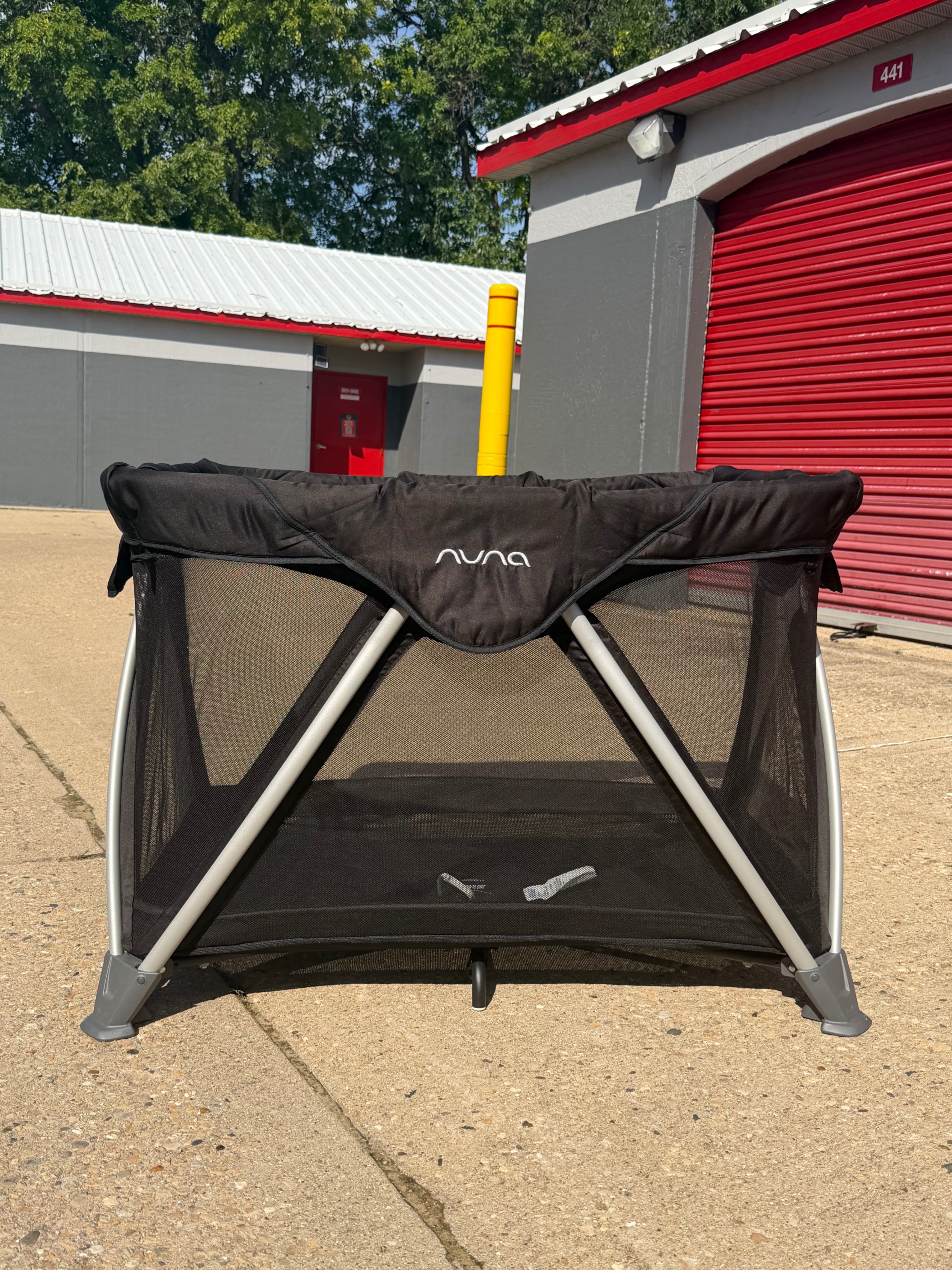 Nuna SENA aire Travel Crib