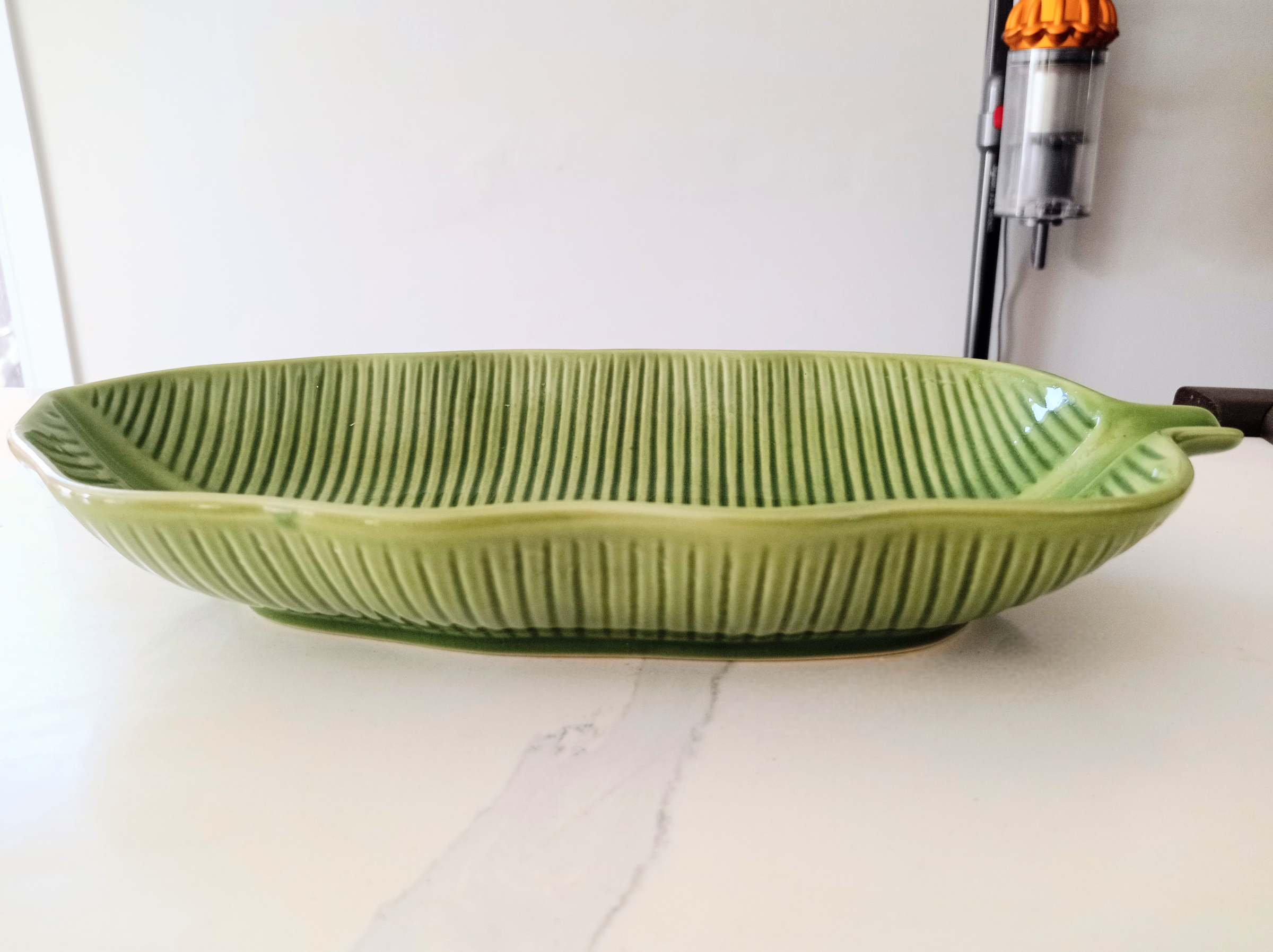 Green Banana Leaf Ceramic Tray / Serving Platter / Catchall Dish - photo 4