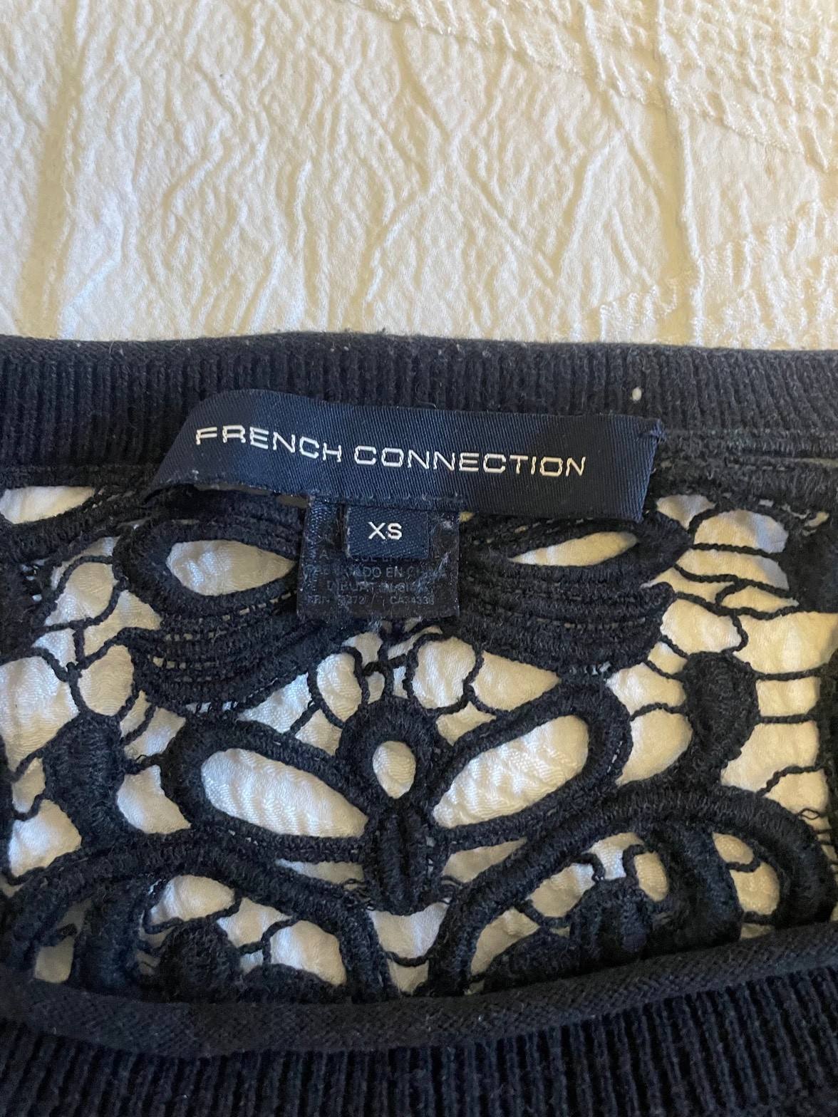 French Connection black lace-back sweater (XS) — The Junction - photo 3