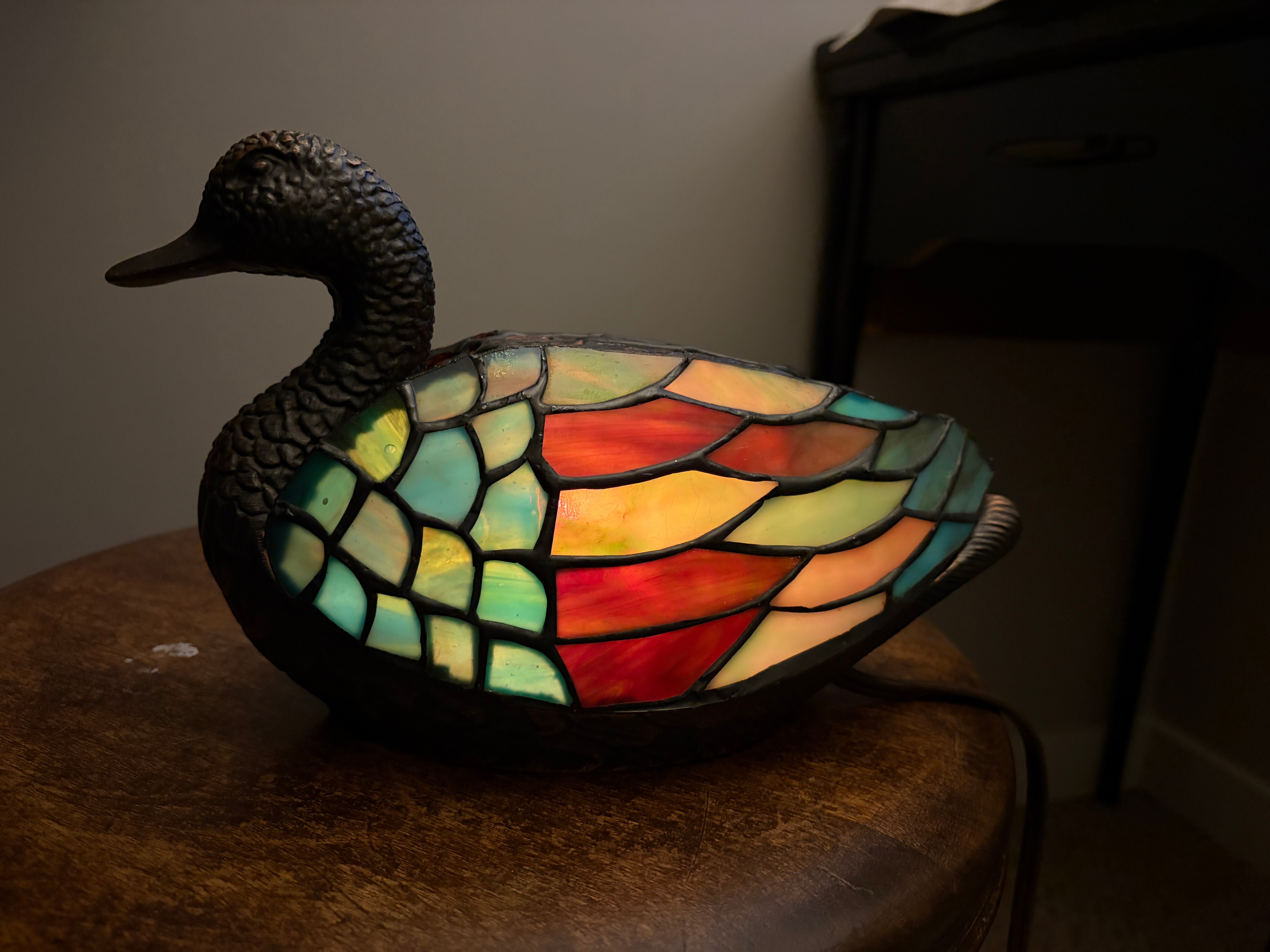 Vintage Tiffany-Style Stained Glass Duck Accent Lamp - photo 2