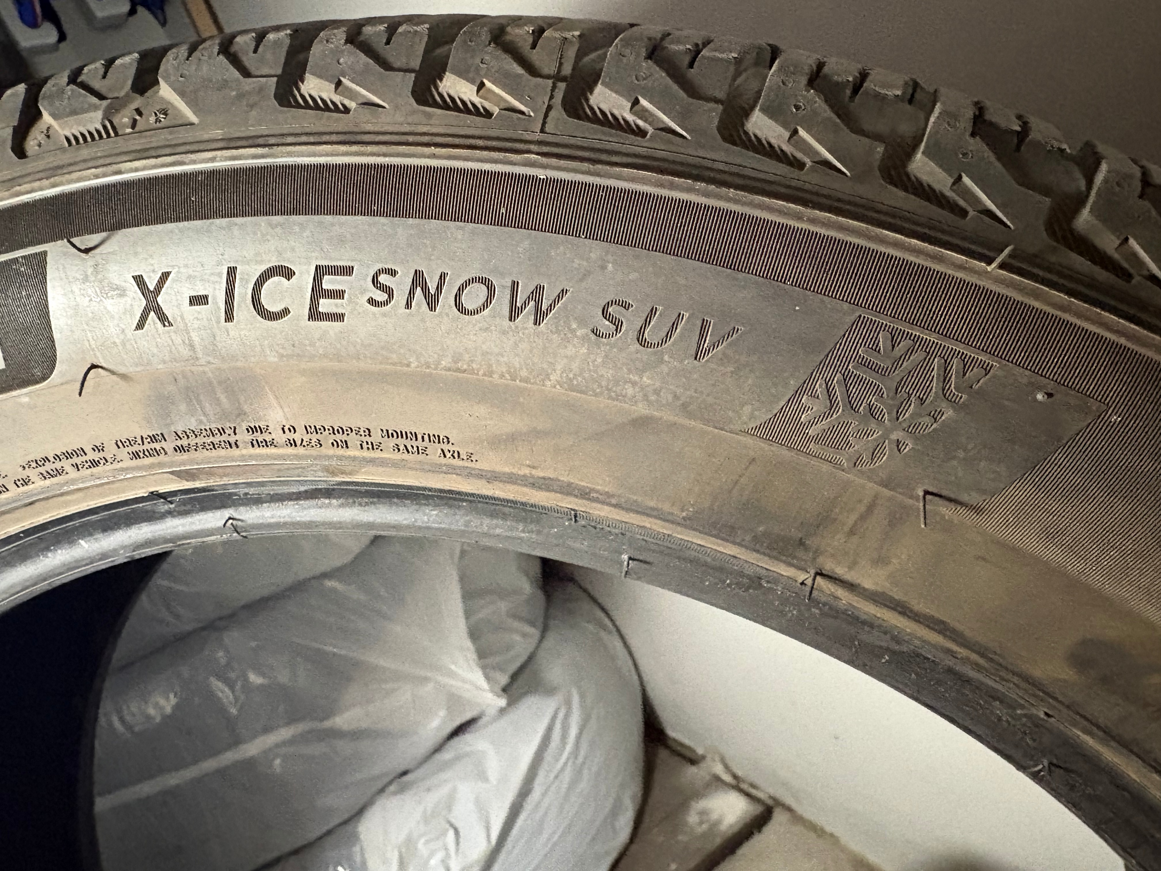 Set of 4 Michelin X-Ice Snow SUV Winter Tires – 235/55R20 105HXL - photo 5
