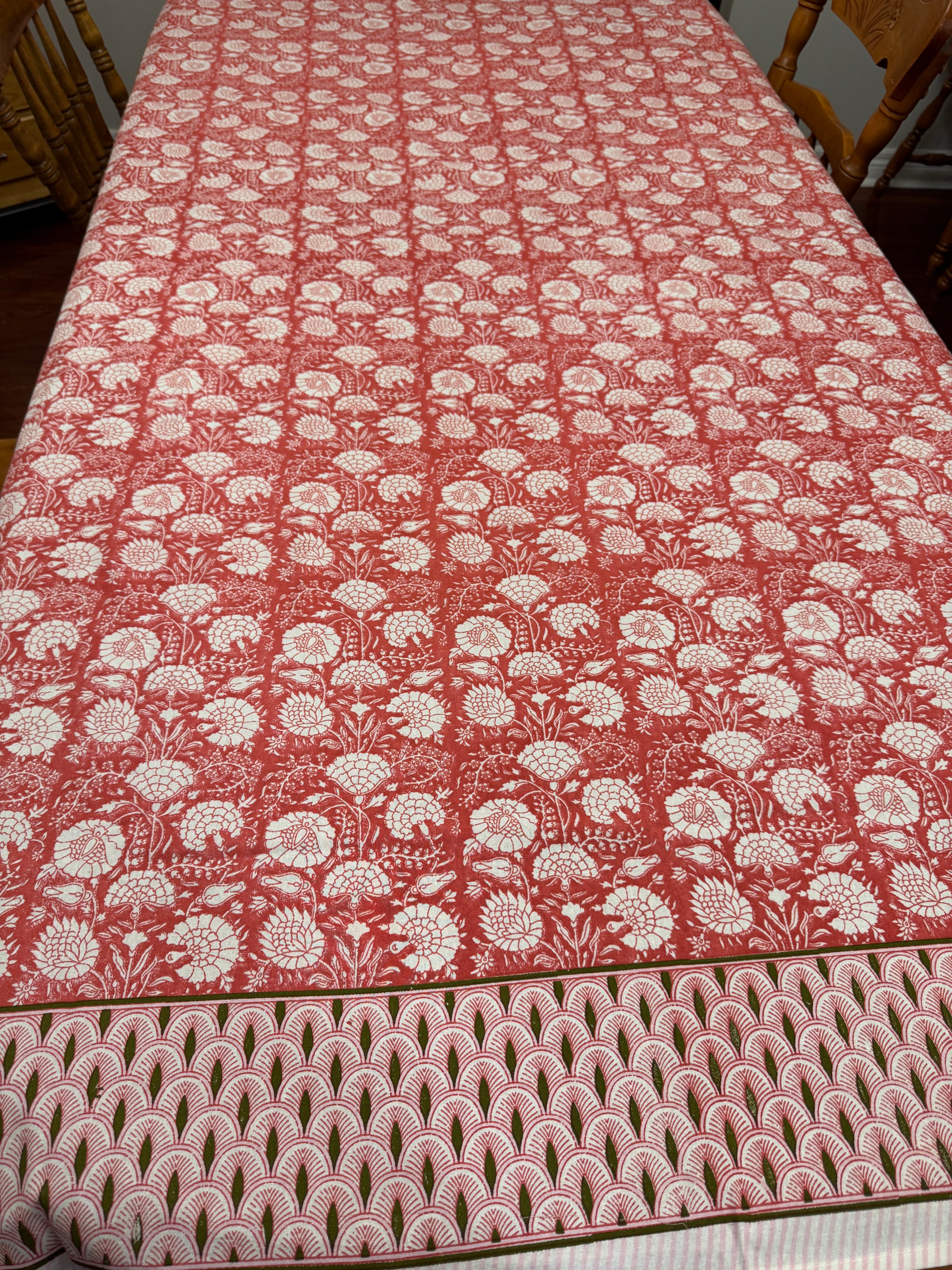 Brand New • Red & White Print Cotton Tablecloth • Steal Deal - photo 2