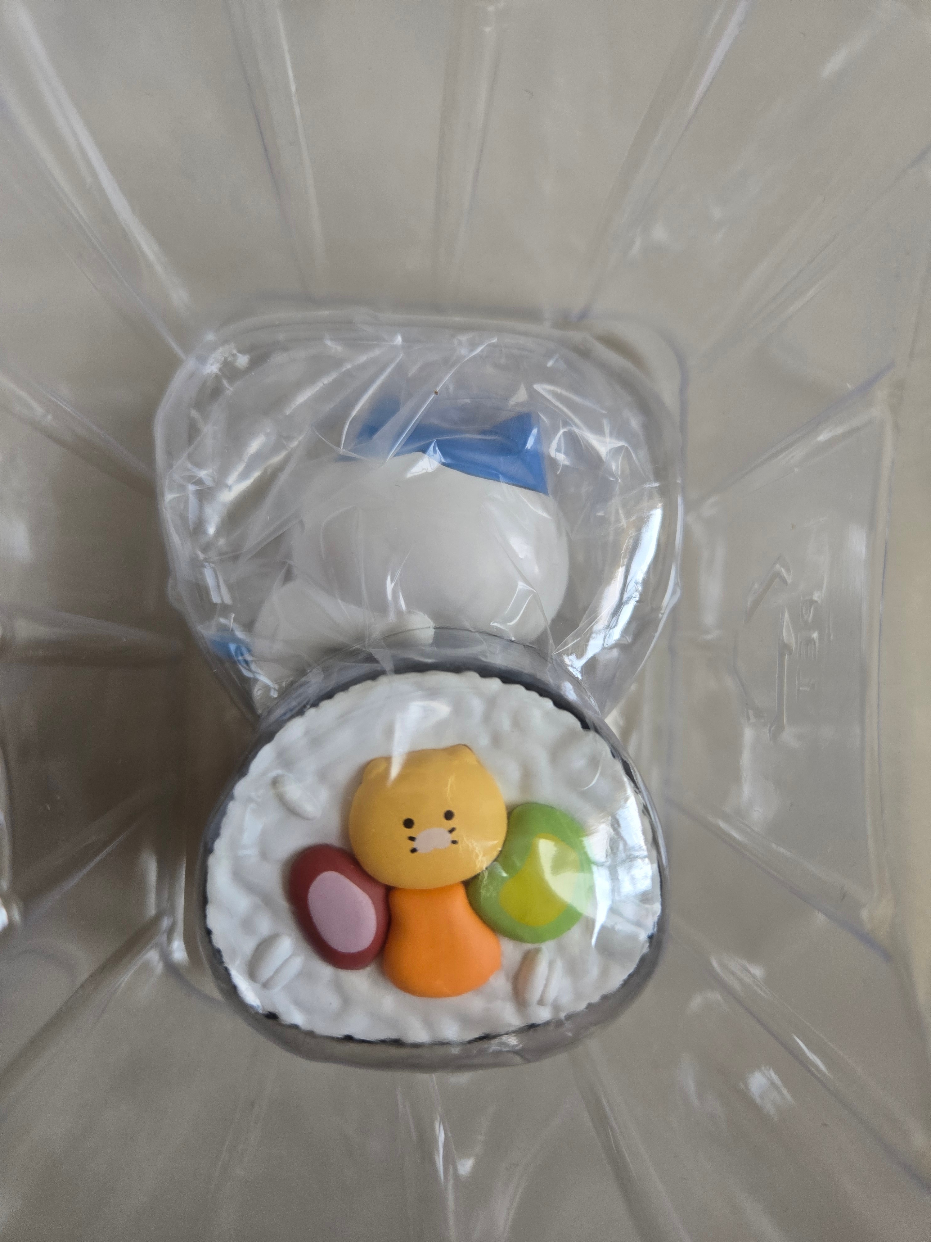 Kakao Friends Ryan x Chiikawa Kimbap Figure - photo 3