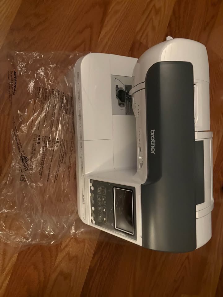 Brother SE2000 Sewing & Embroidery Machine. 5" x 7" - photo 3