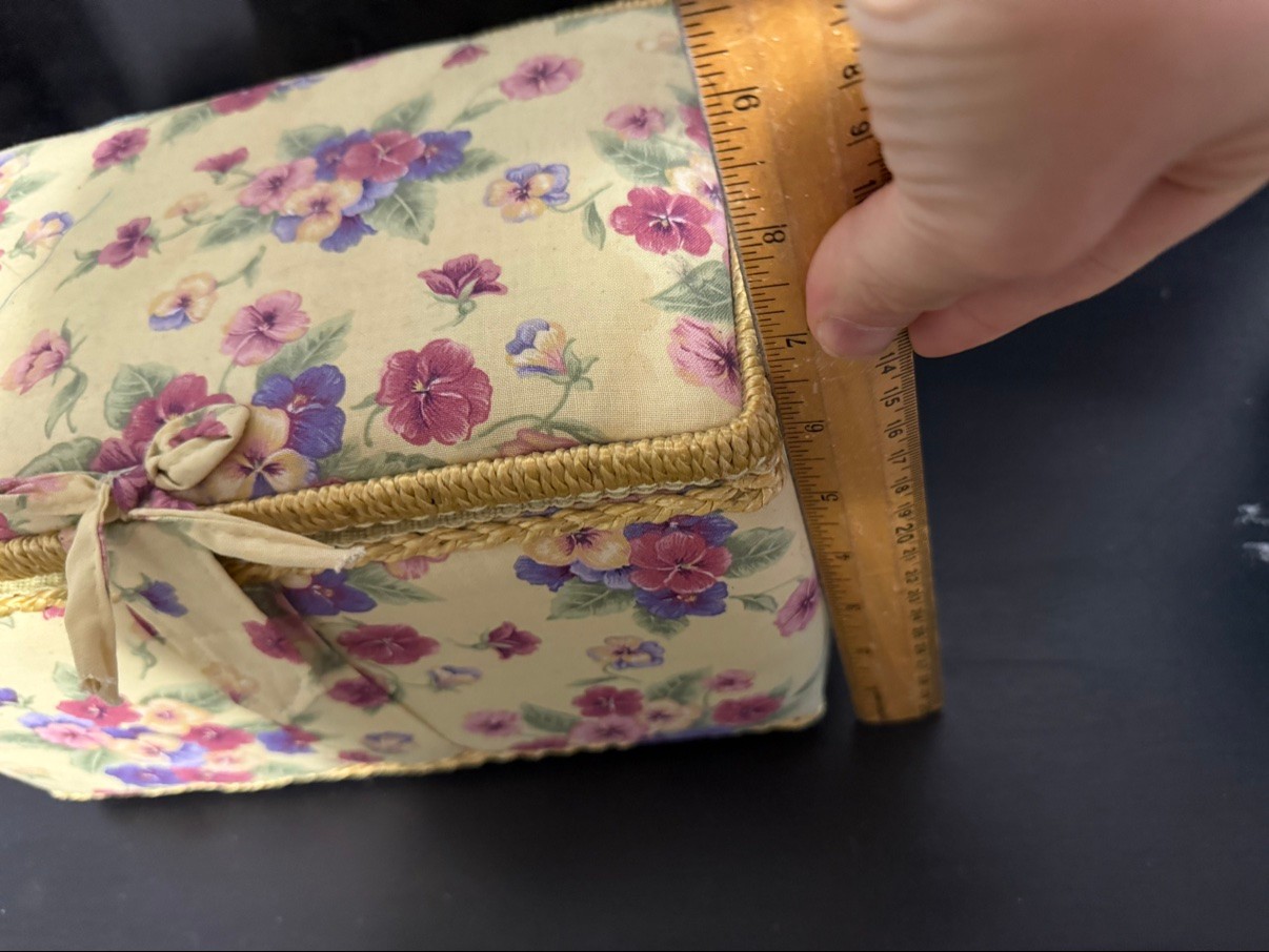 Floral Fabric Sewing Box with Tray & Pincushion - photo 4