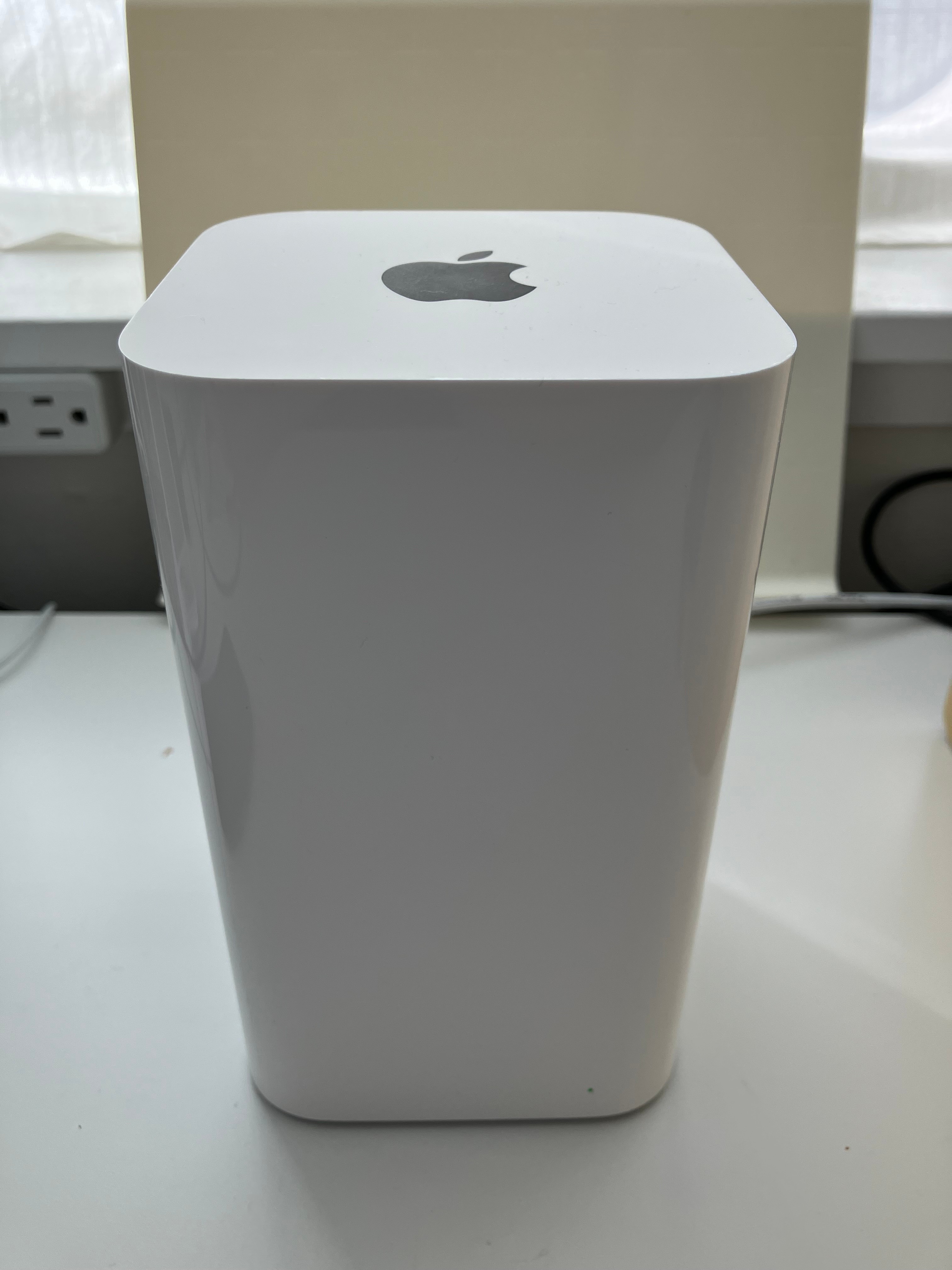 Apple Airport WiFi Router A1521