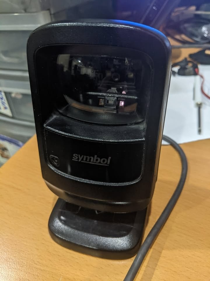 Barcode QR-code and picture Scanner, Zebra Motorola DS9208