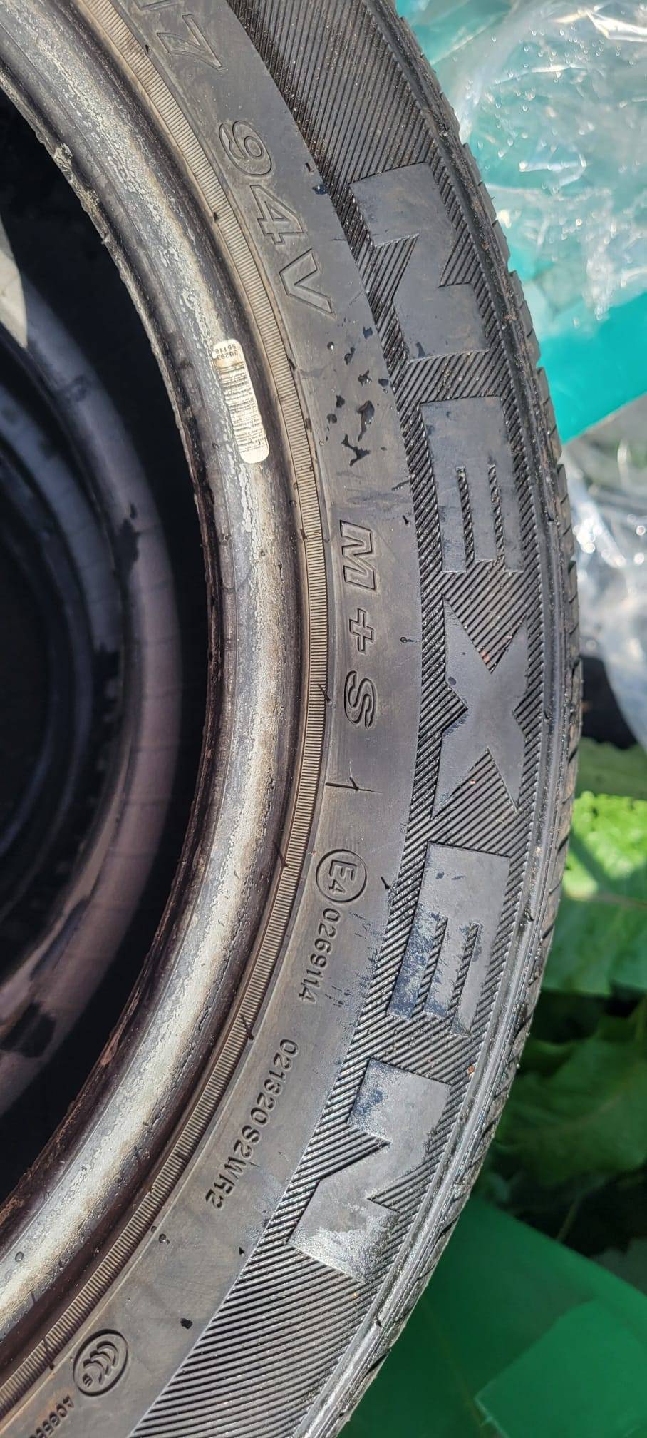 4 215/55R17 Nexen All Season Tires like new - photo 3