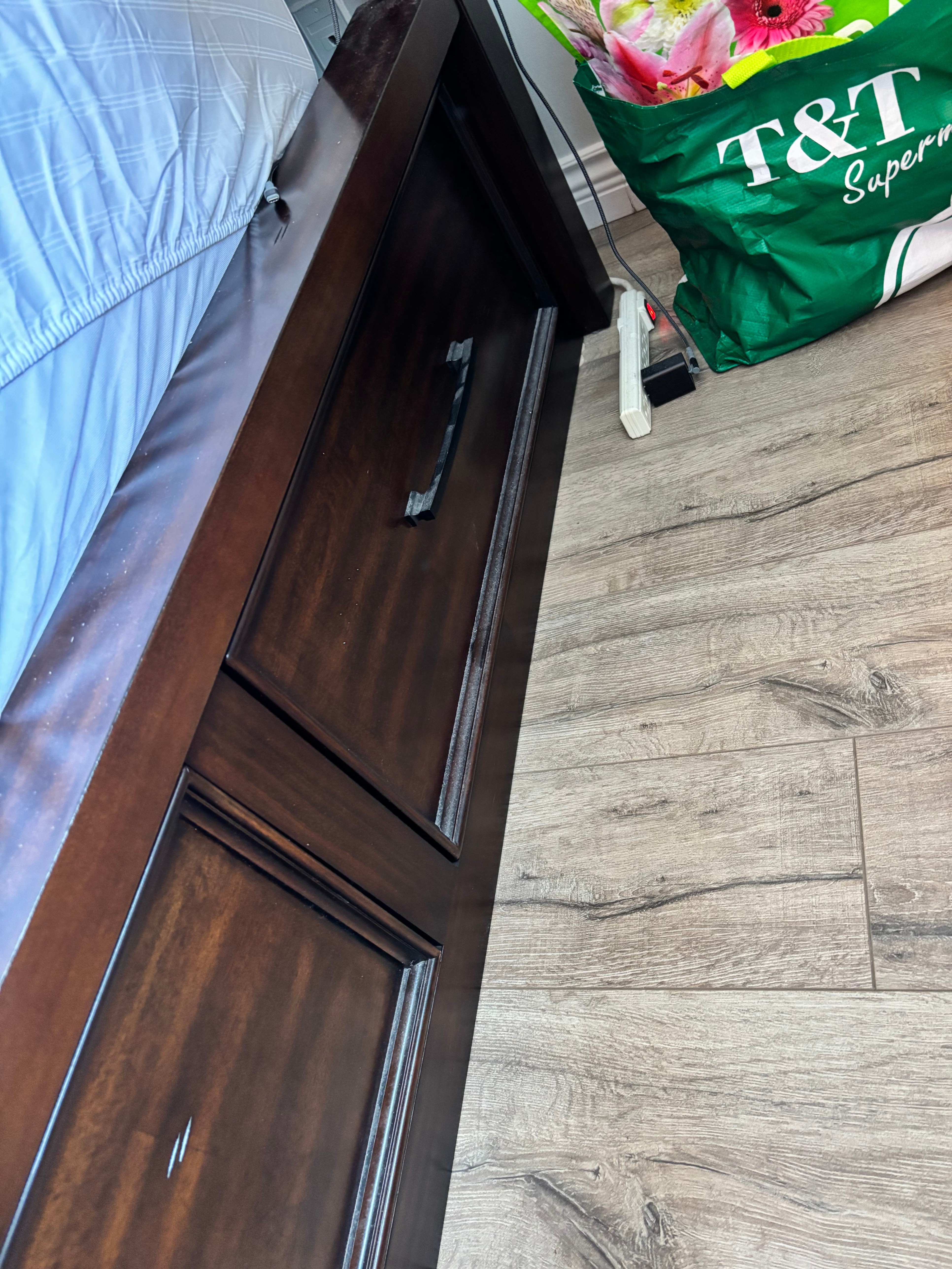 Queen Size Bed - Solid Maple Wood - photo 2