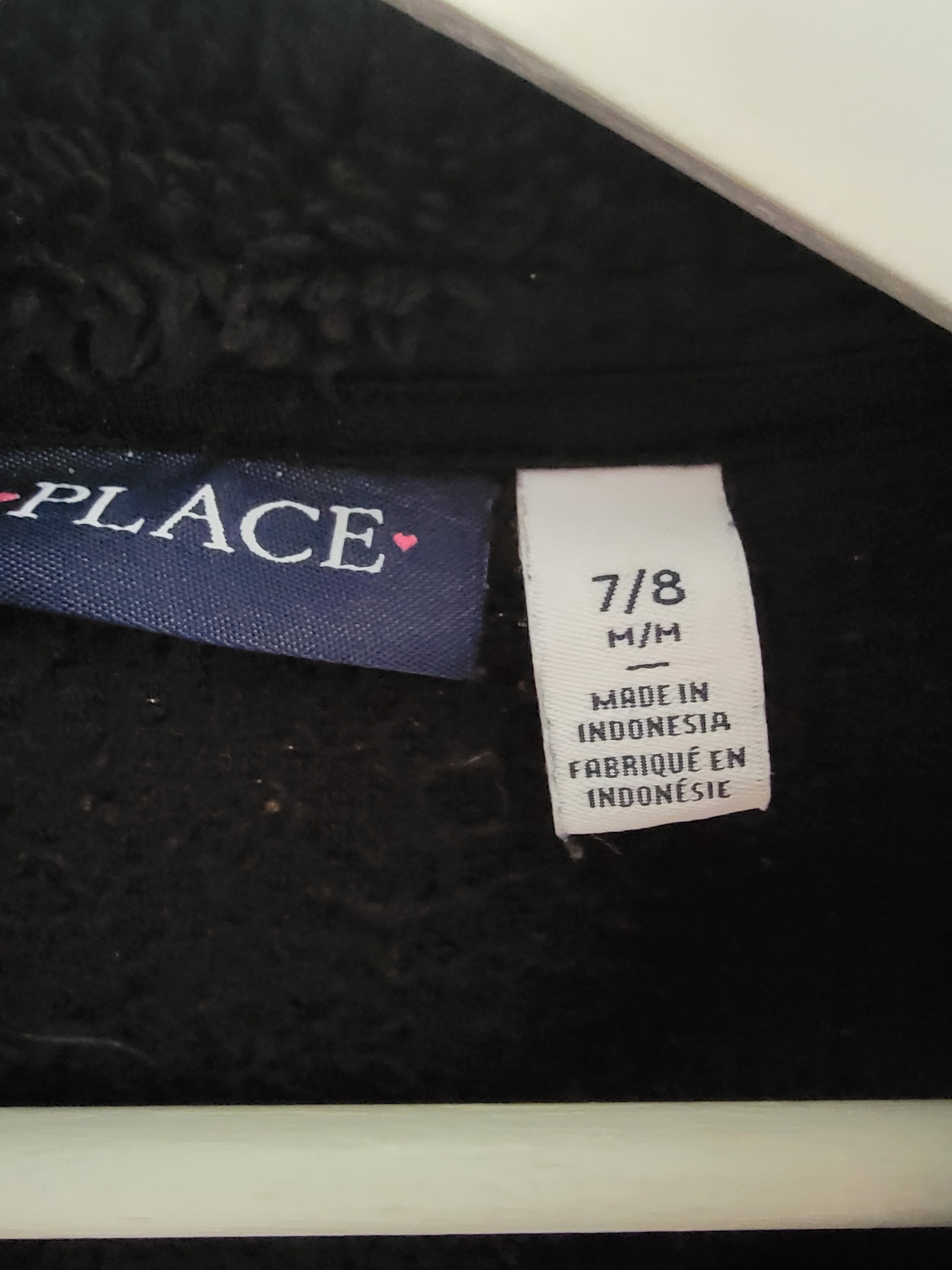 Kids age 6-8 sweater zip up (measurements in ad) - photo 3