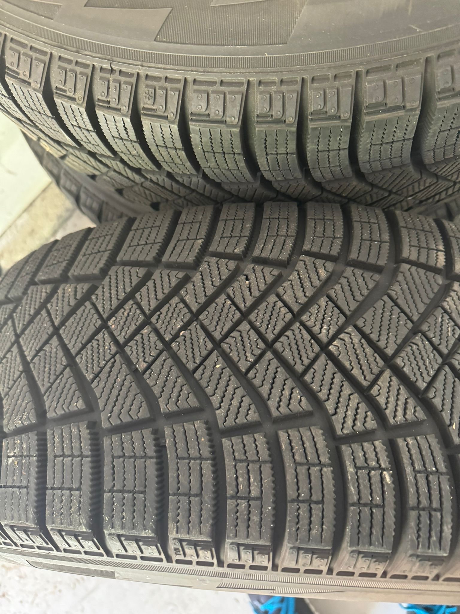 Bridgestone Ice Zero 235/60 R18 Tires with Rims - photo 3