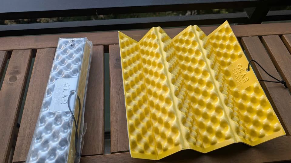 Reflective Sitting Pads for Hiking
