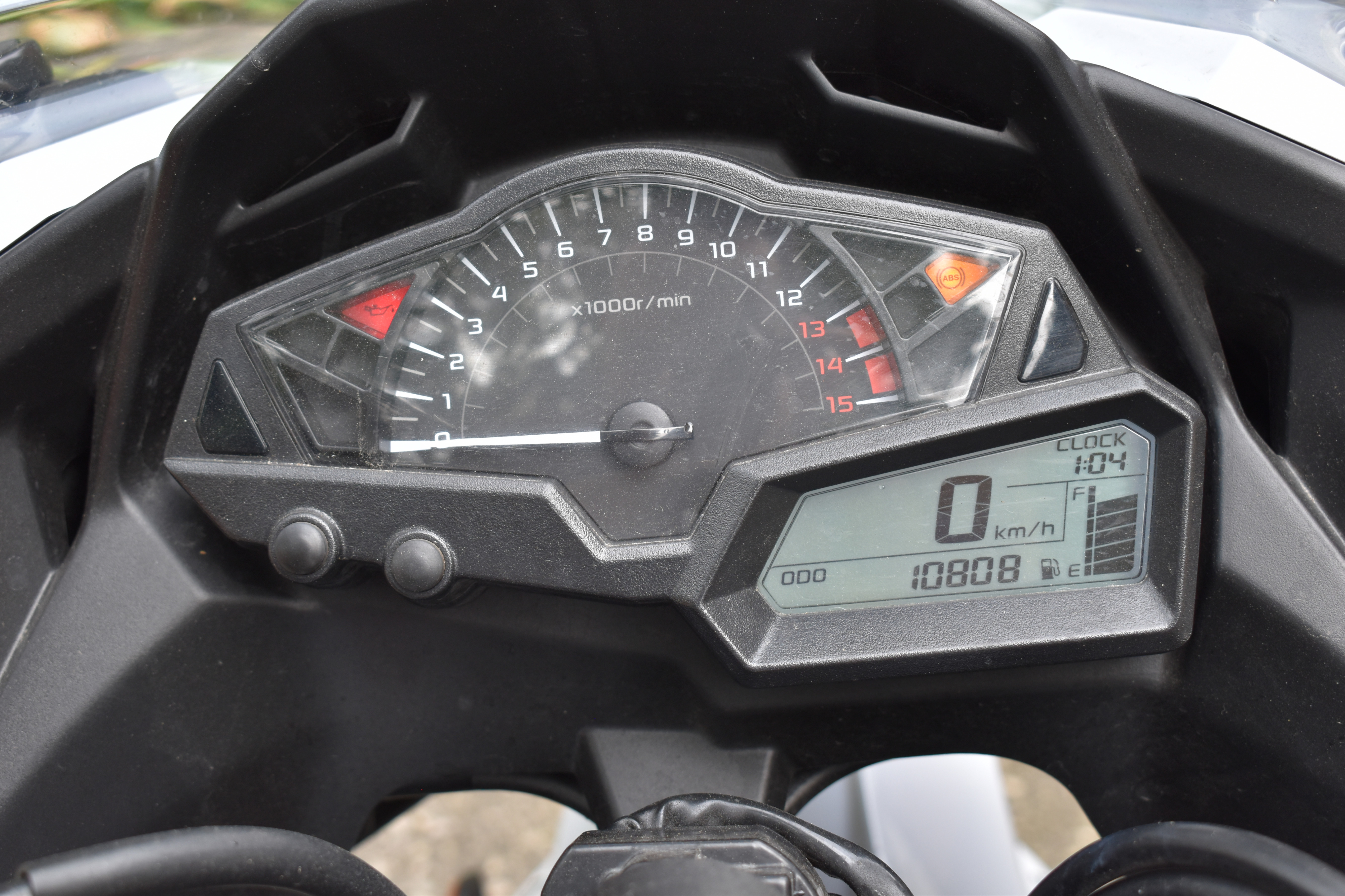 2015 Kawasaki Ninja 300 ABS - photo 2