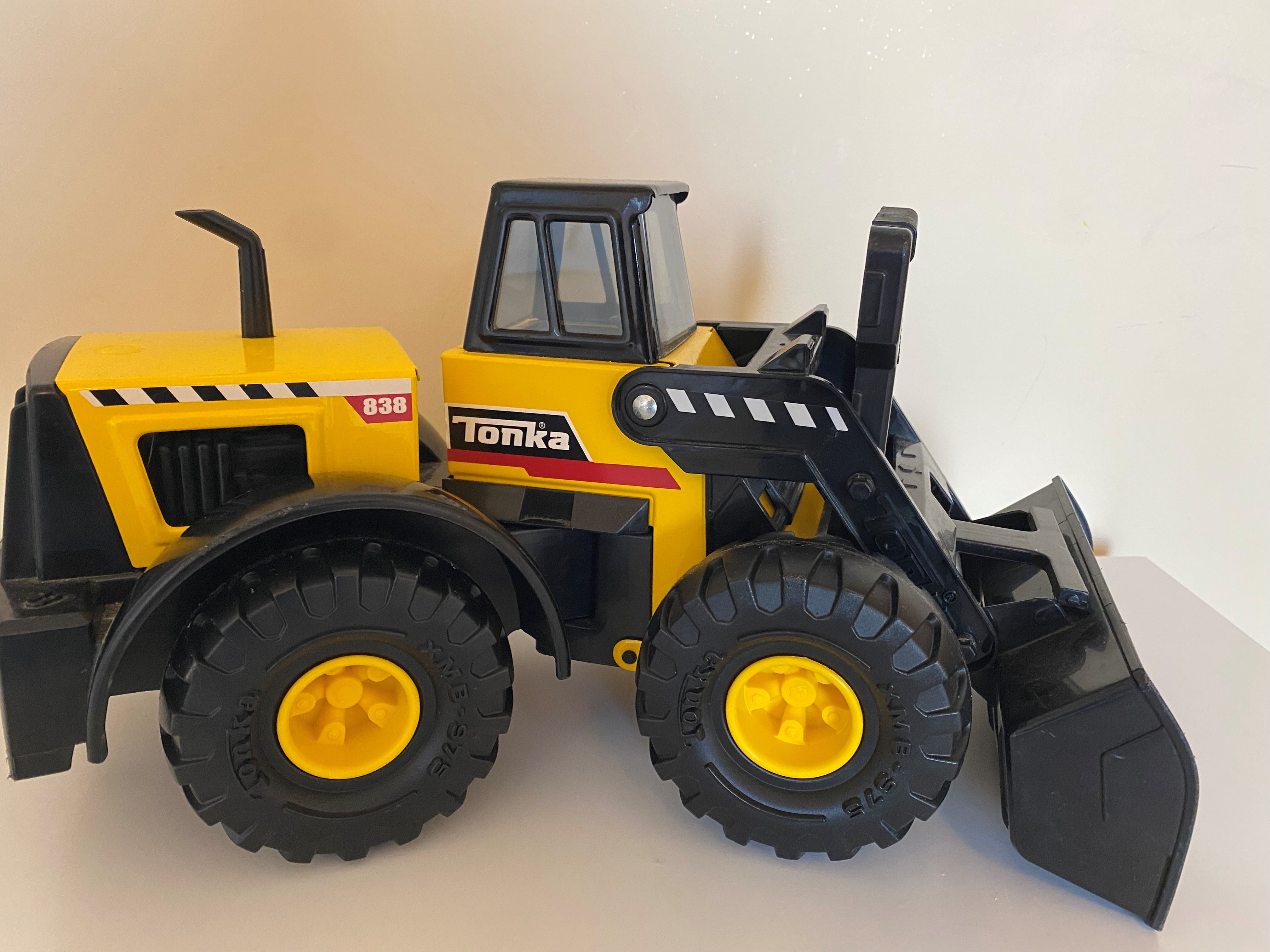 Tonka Truck - Front Loader - photo 3