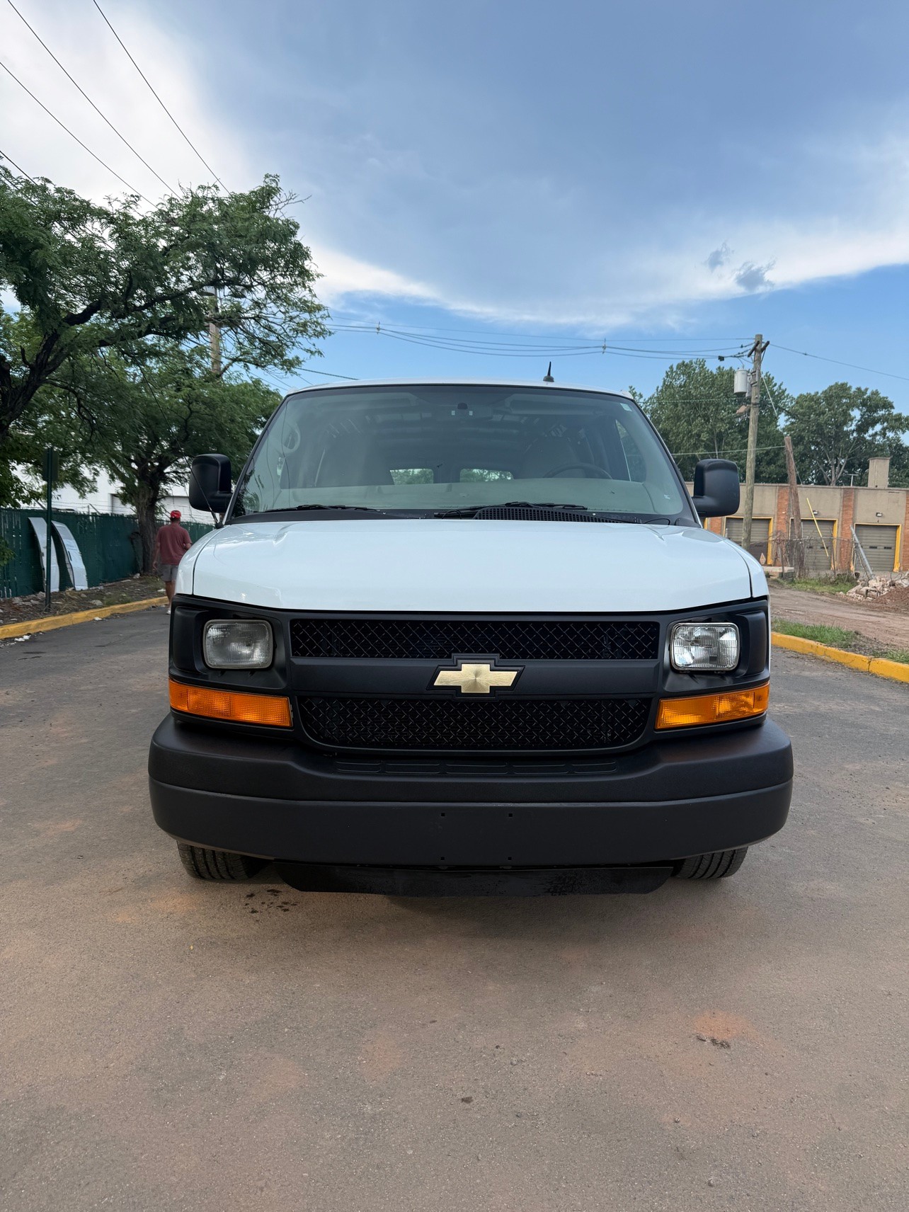 2013 Chevrolet Express 1500 Cargo Van - photo 2