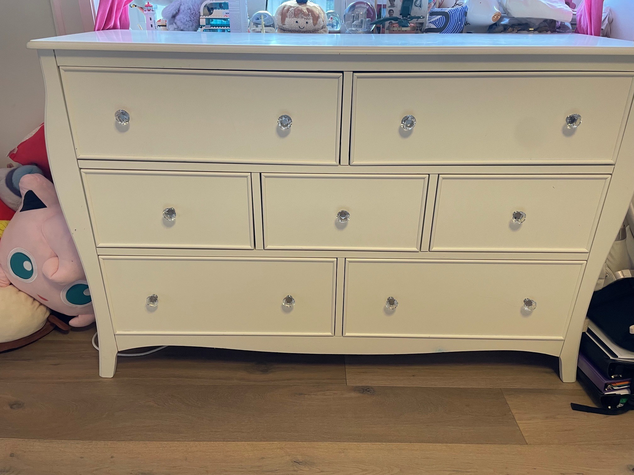 White Dresser with Crystal Knobs - photo 2
