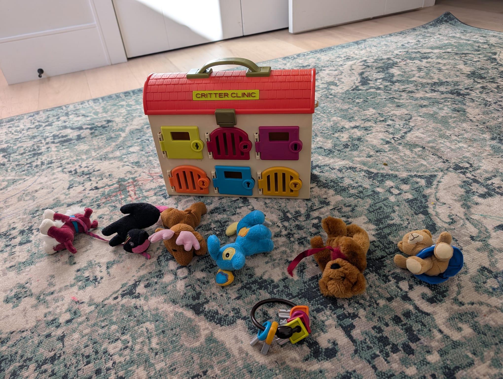 Battat Critter Clinic Toy - photo 2