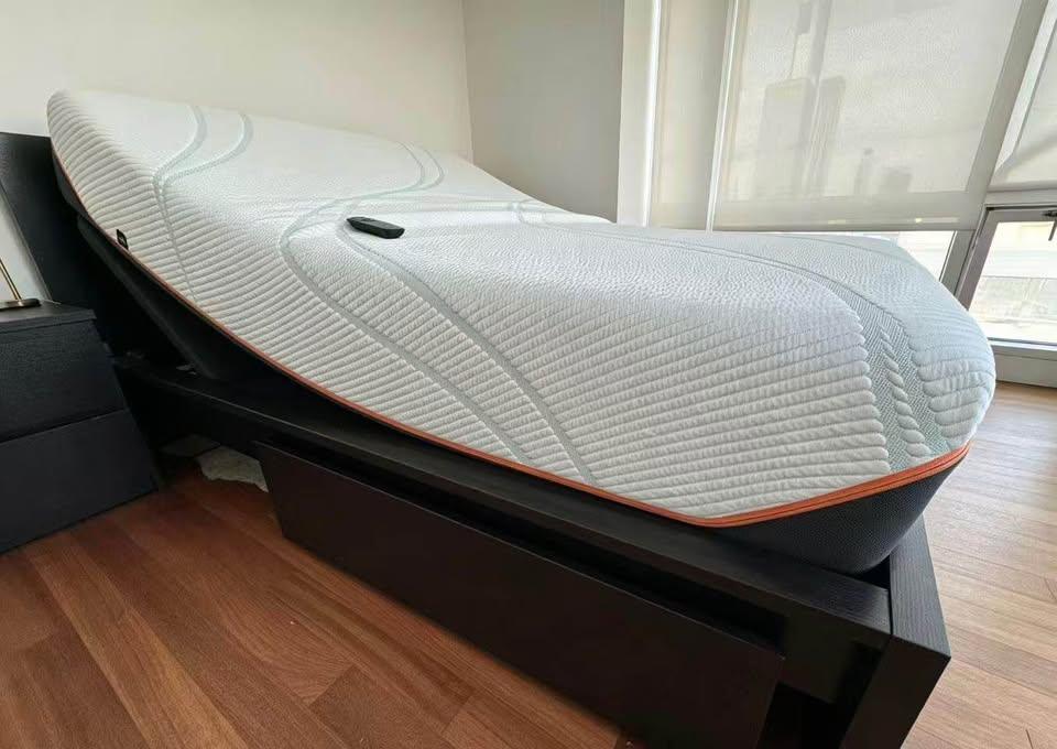 TEMPUR-ProAdapt Firm Mattress Queen size + FREE Adjustable Base - photo 2