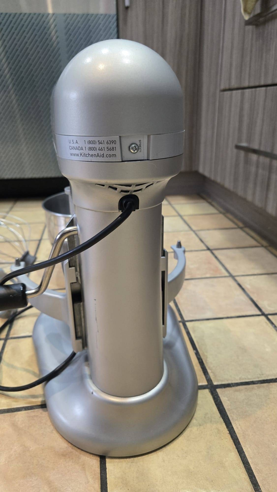 KitchenAid Professional 600 Stand Mixers, 6 quart, Silver - photo 5