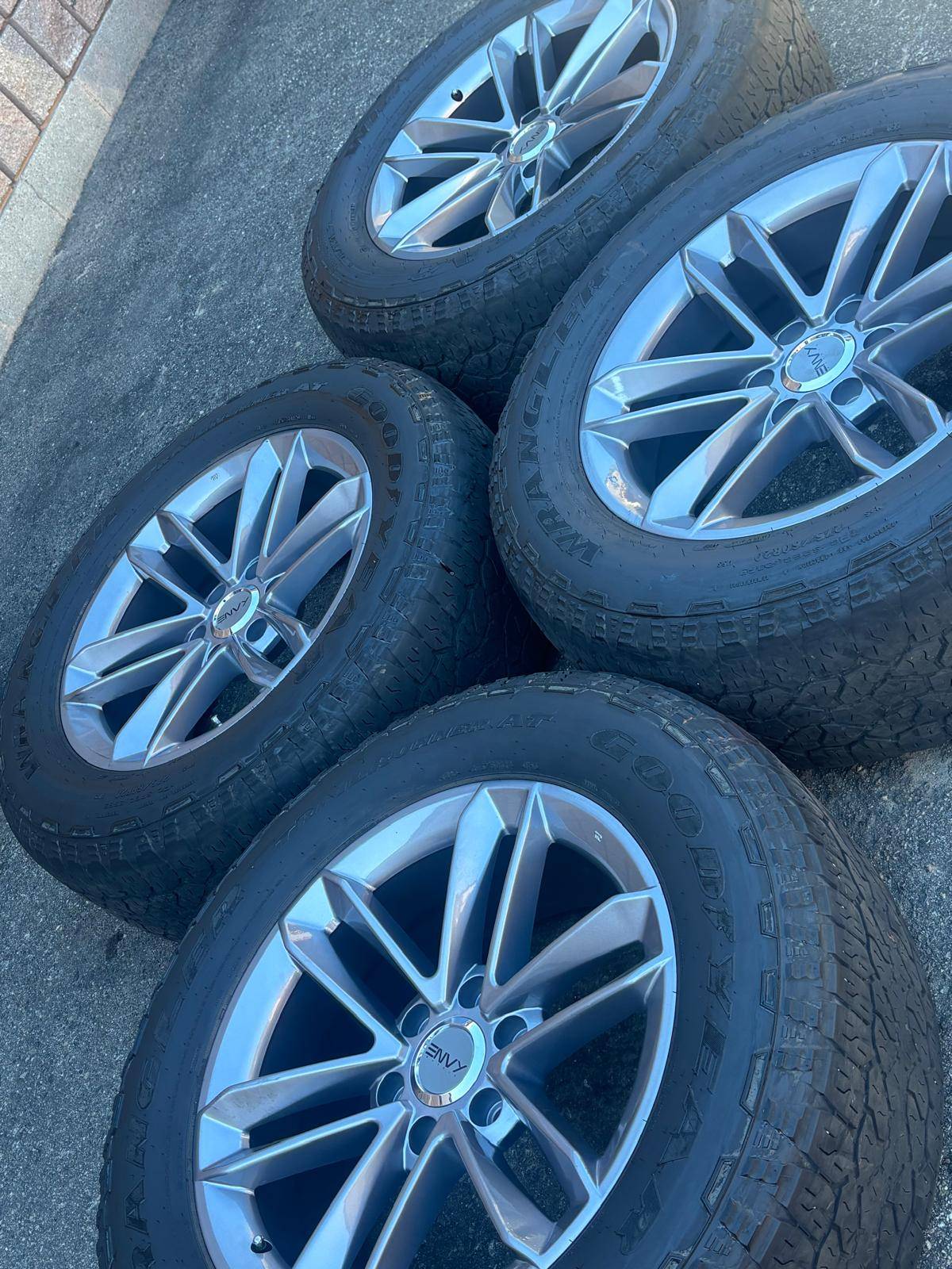 NEW 20”Envy(6x139)+used Goodyear A/T-Escalade/Tahoe/Sierra/Silv - photo 3