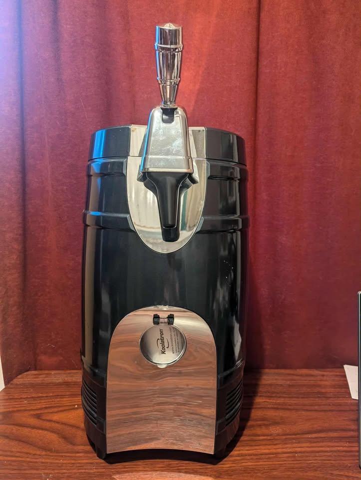 Koolatron 5L Mini Beer Keg (Also Cool Bottles or Cans)Cooler