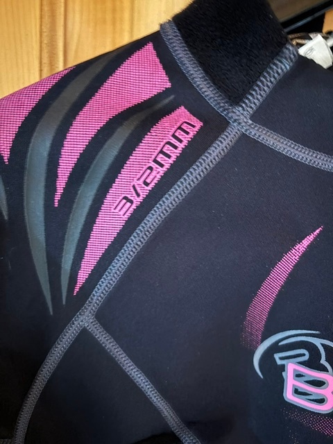 BARE Sport 3mm Women's Full Wetsuit Black/Pink - photo 3