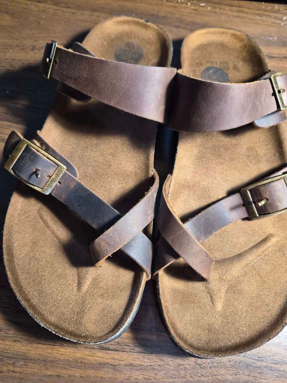 Leather sandals size 7/ 23.5 cm insole - photo 4