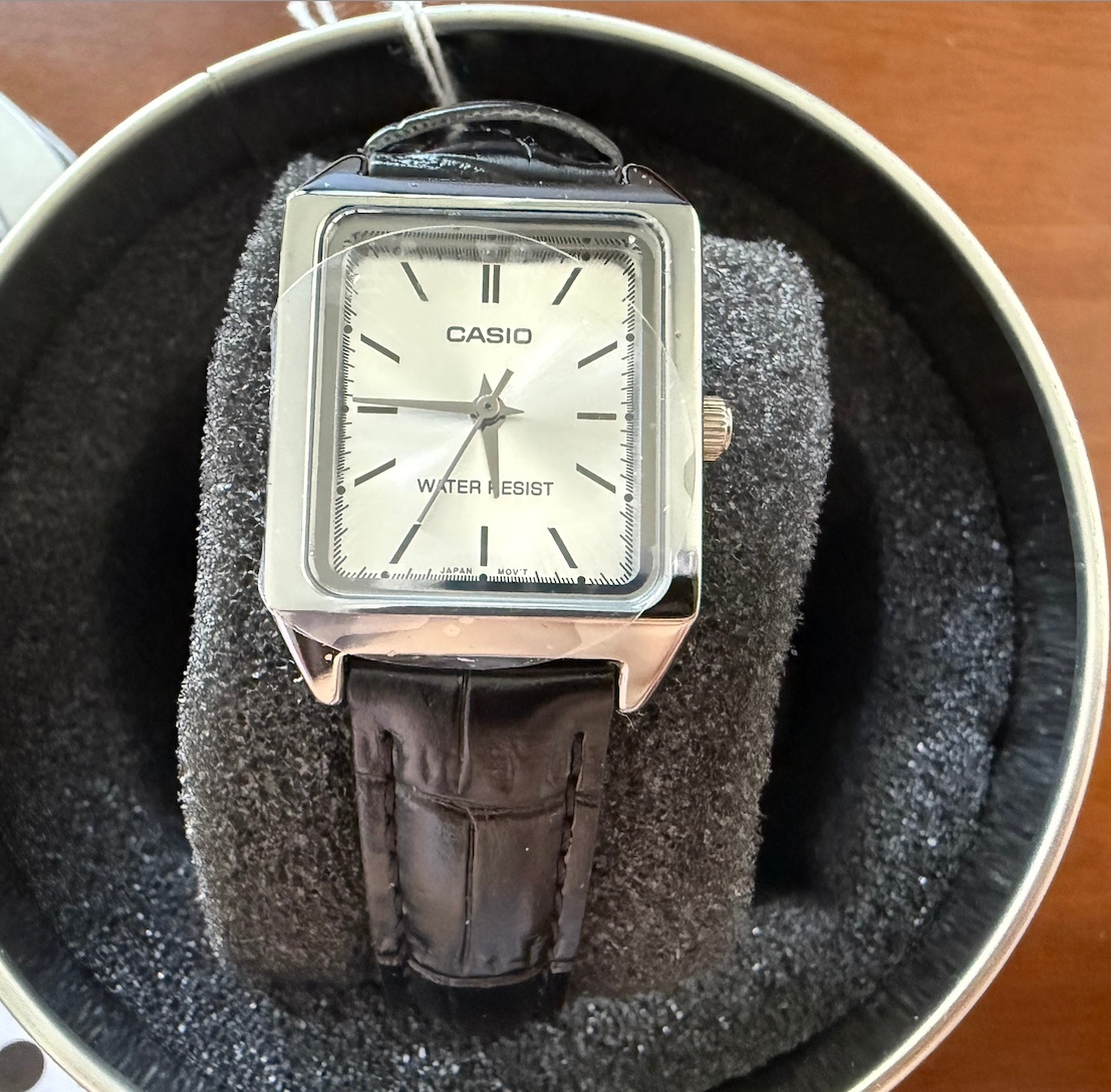 Lady's Casio Watch-Brand New - photo 2