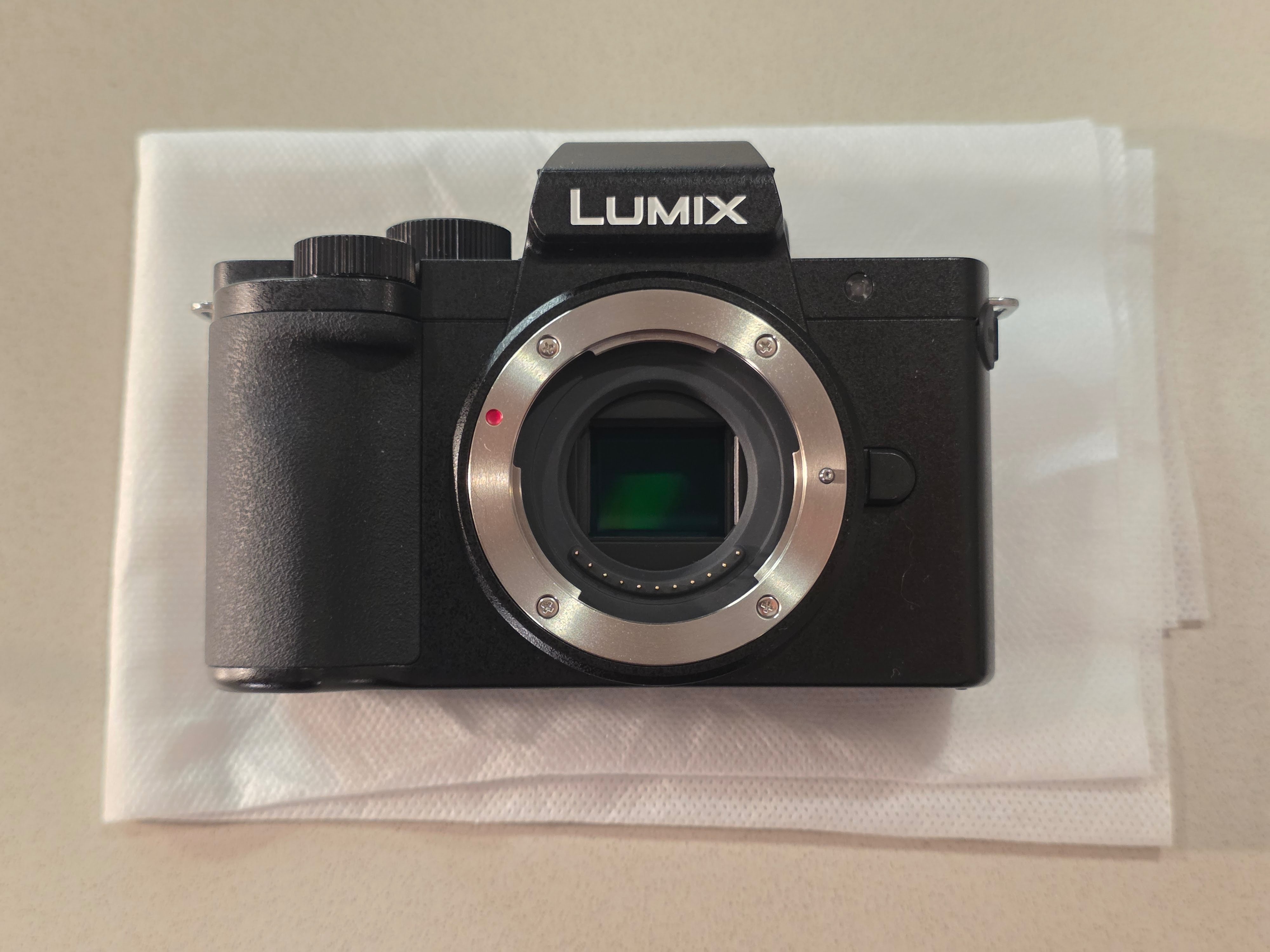 Panasonic Lumix G100 Micro Four Thirds 20.3MP Camera Body - photo 3