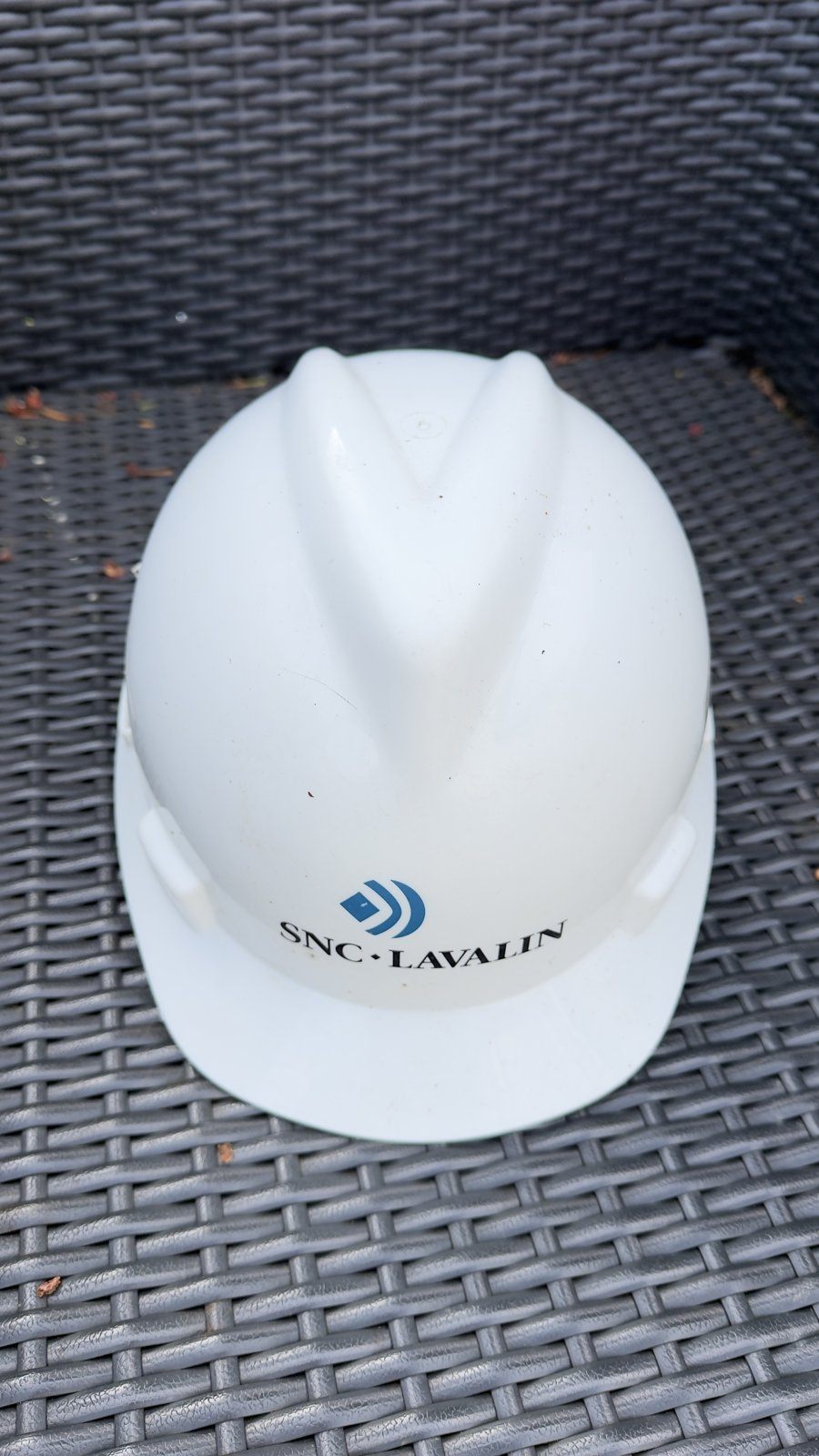 MSA V-Gard Hard Hat – White, Ratchet Suspension, CSA Class E - photo 2