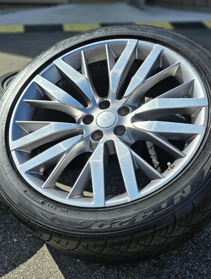22” RangeRover/Discovery SVR(5x120)+285/40/R22 NITTO +TPMS