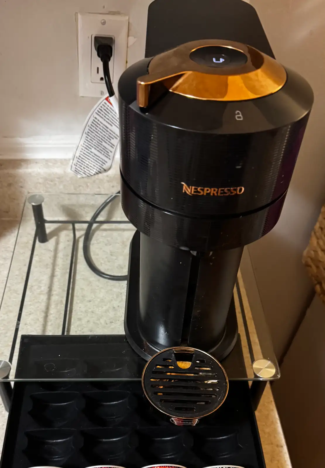 Nespresso Vertuo Next (rose gold) + pod tray