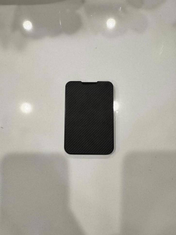 Benks ArmorGo Magnetic Wallet Stand 600D