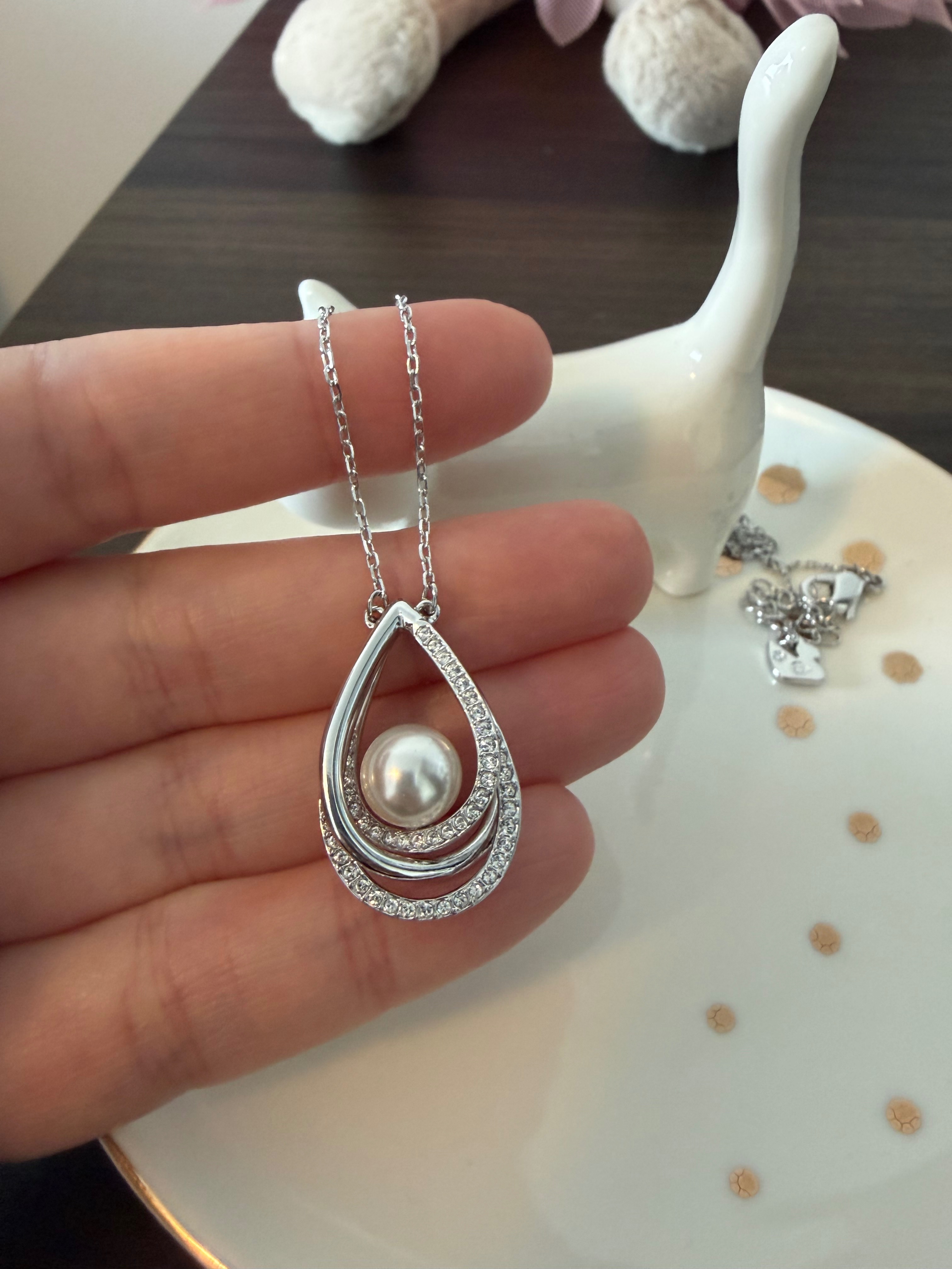 Swarovski crystal pearl teardrop pendant necklace - photo 2