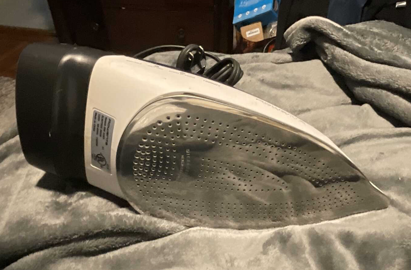 Steam Iron with Cord Reel - photo 2