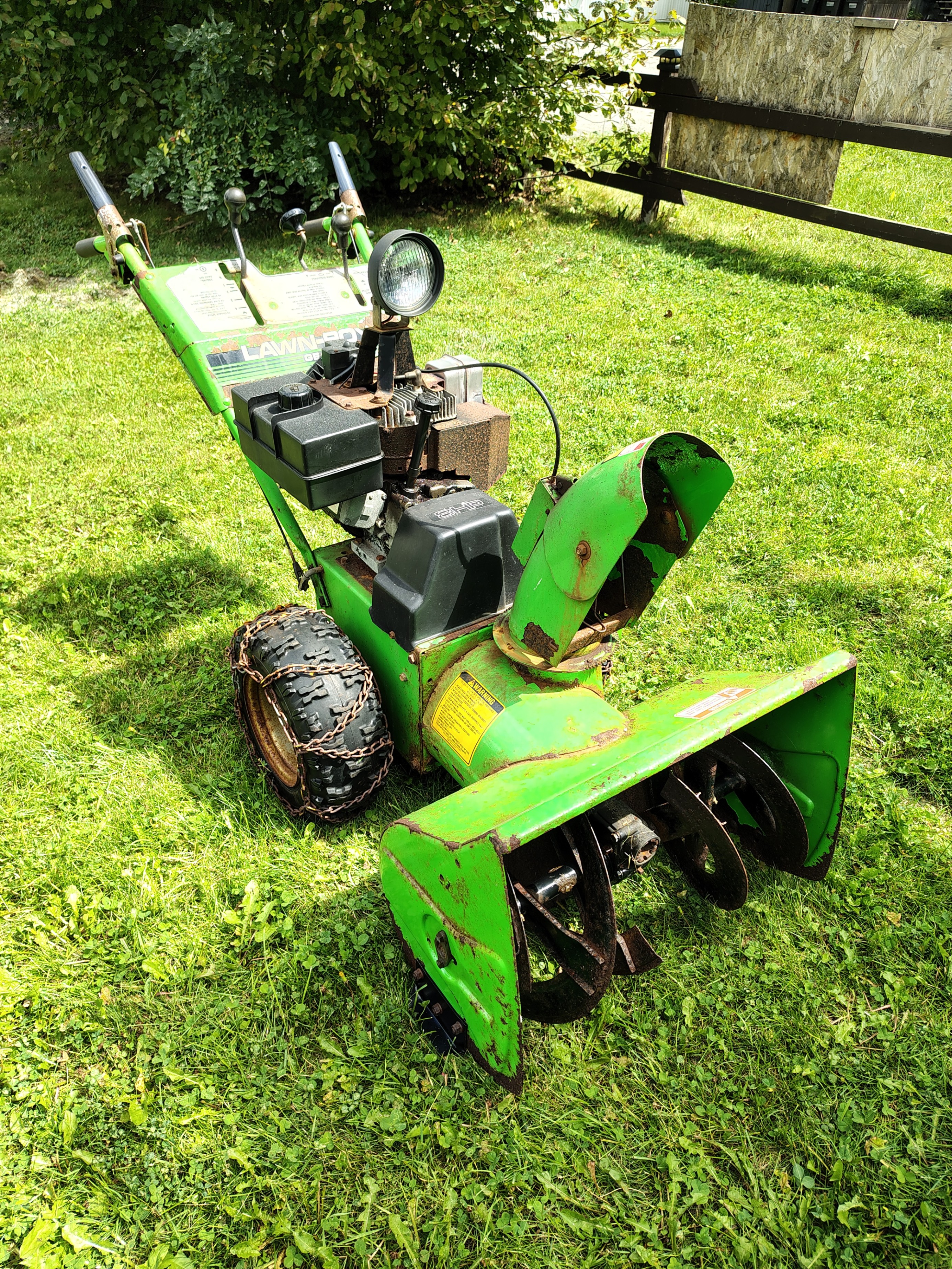 Lawn-Boy ST826 Snowblower 26” Width 8HP - photo 2