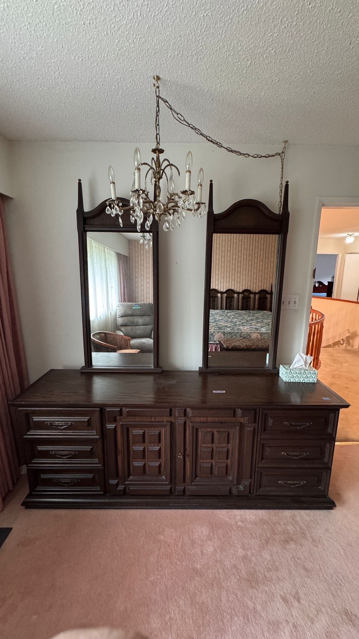 Solid Wood Dresser with 2 Mirrors – C$300