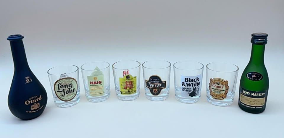 6 Whisky glasses  & bottles with  logos