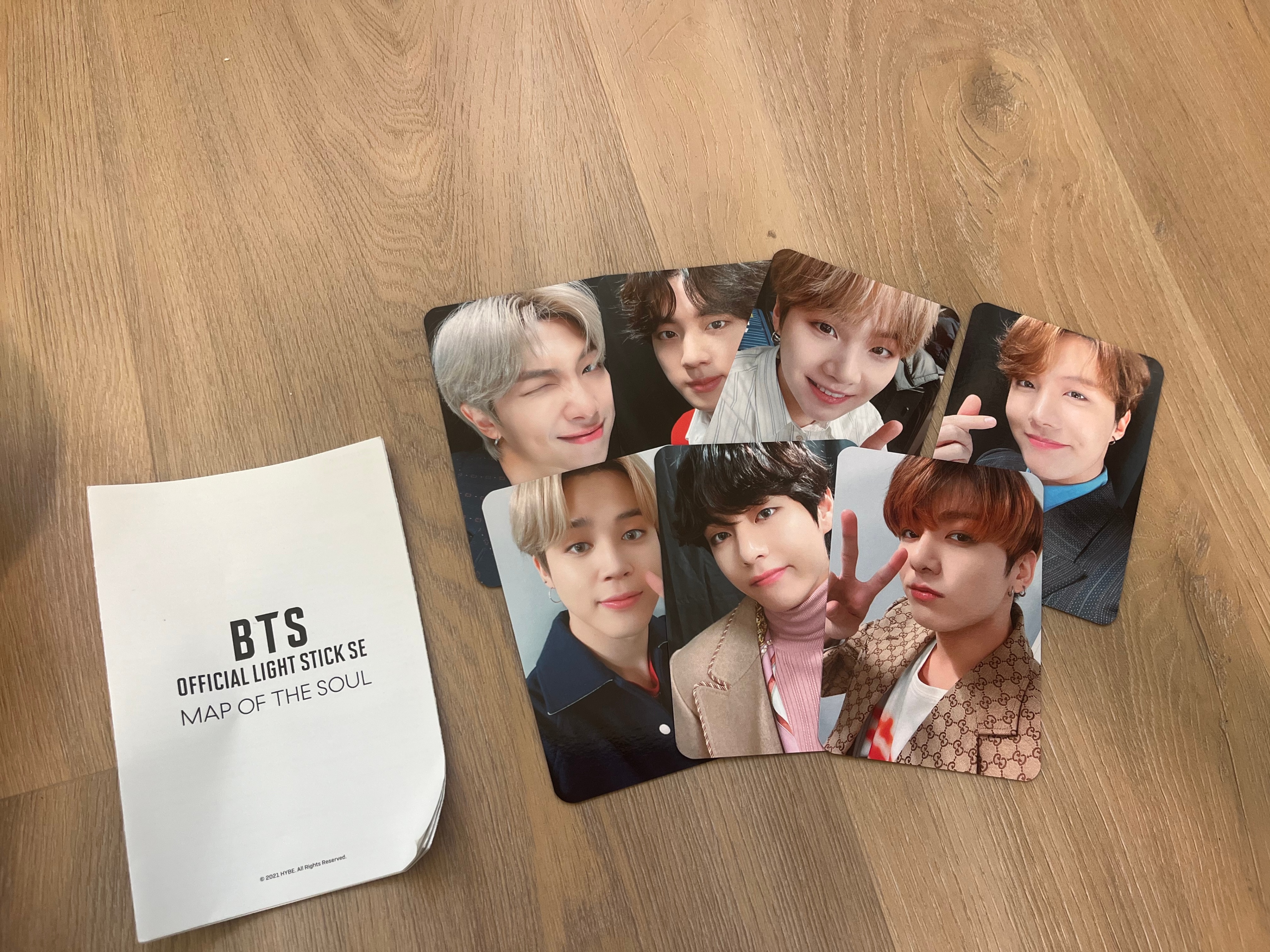 BTS MAP OF THE SOUL Special Edition Light Stick + 7 Photocards - photo 3