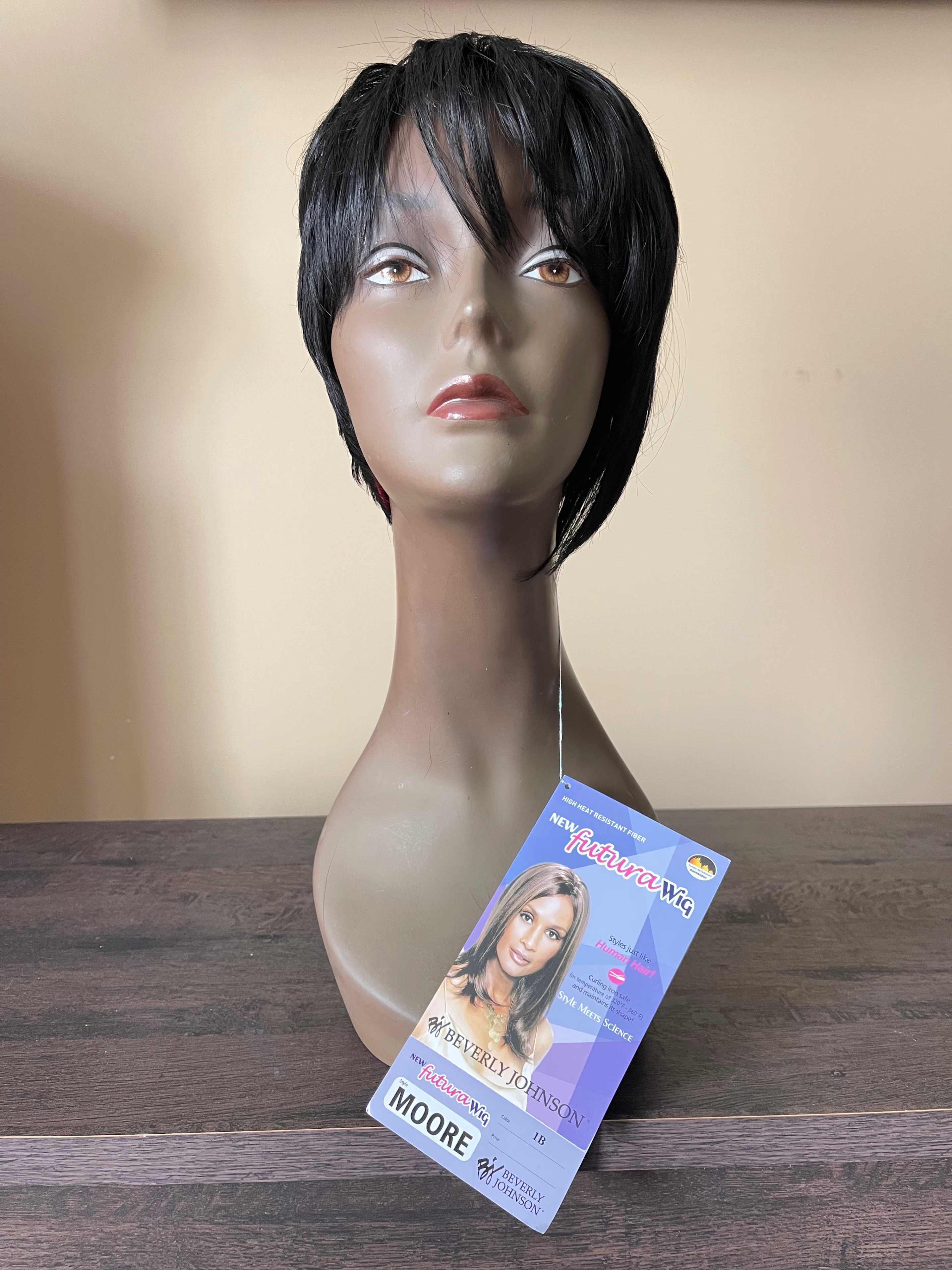 Beverly Johnson (New Futura Wig Collection)